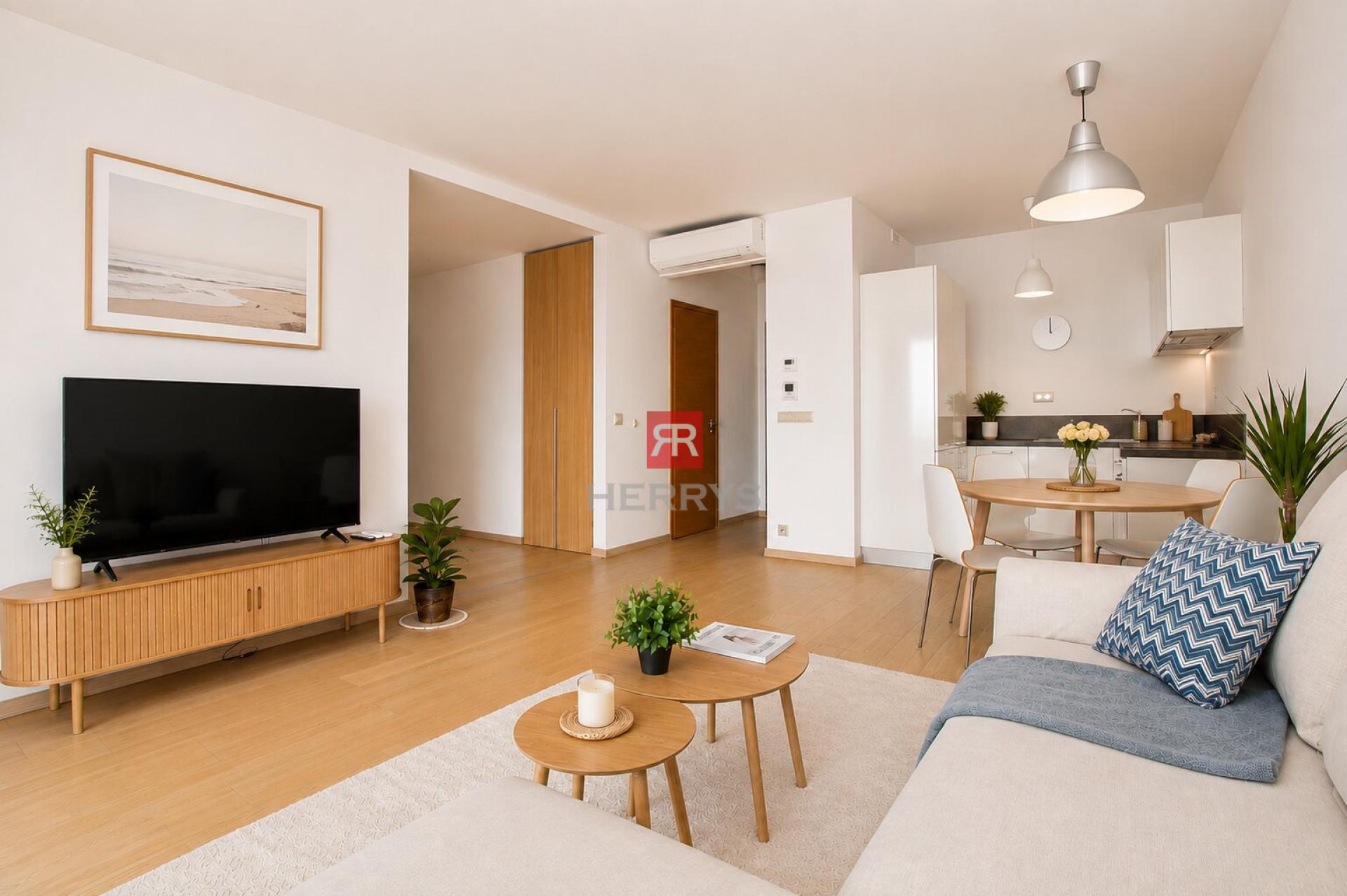 HERRYS - Na predaj investičný 2-izbový byt na 25. poschodí v Panorama City s parkovaním