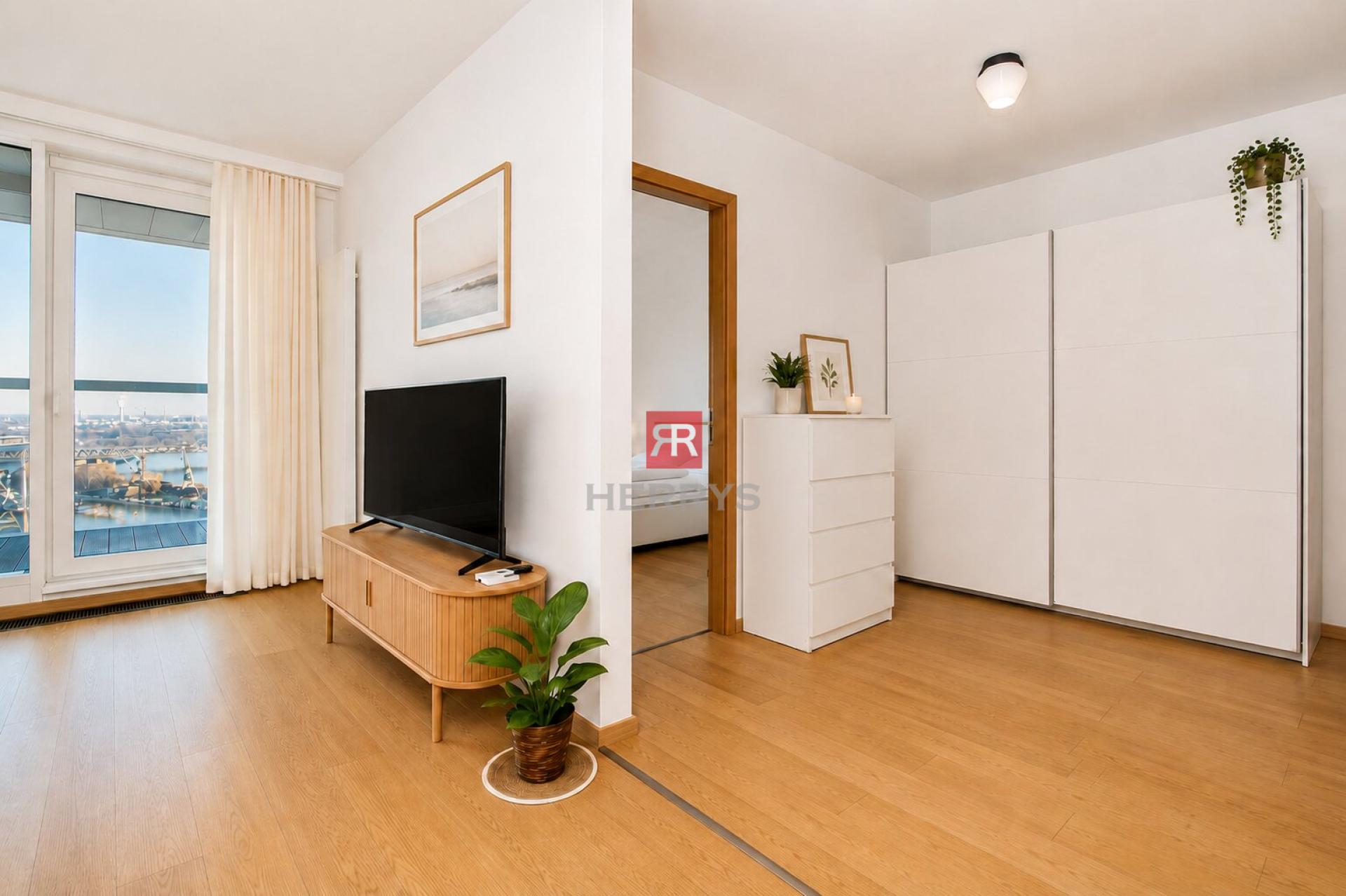 HERRYS - Na predaj investičný 2-izbový byt na 25. poschodí v Panorama City s parkovaním