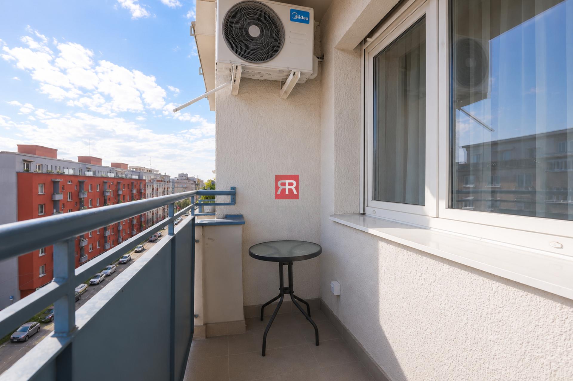 HERRYS - A stylish and practical 1-bedroom apartment for rent in the city center - Blumentálska St.