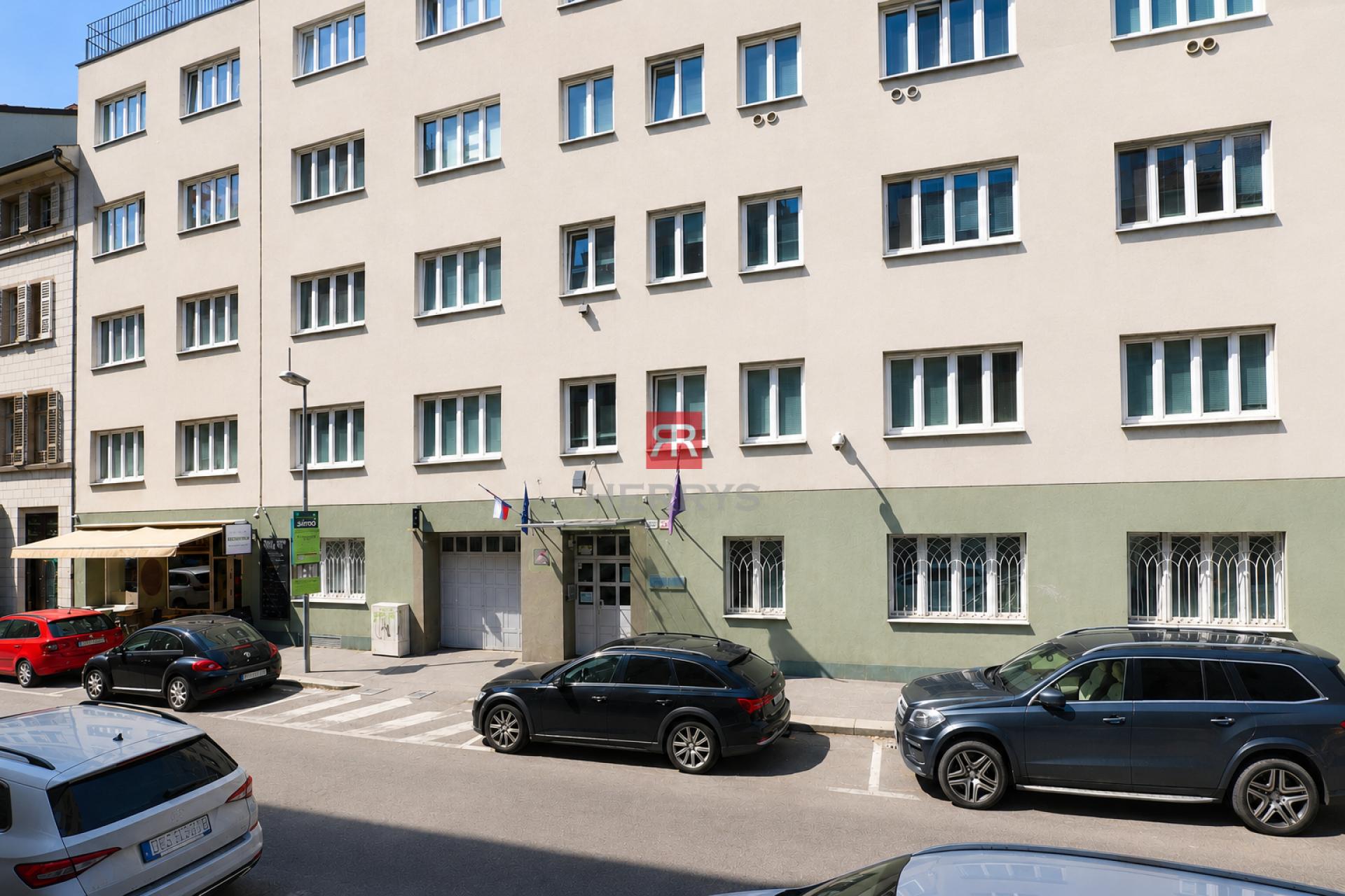 HERRYS - Na prenájom priestor pre služby so zázemím v&nbsp;srdci Starého Mesta, na Grösslingovej ulici