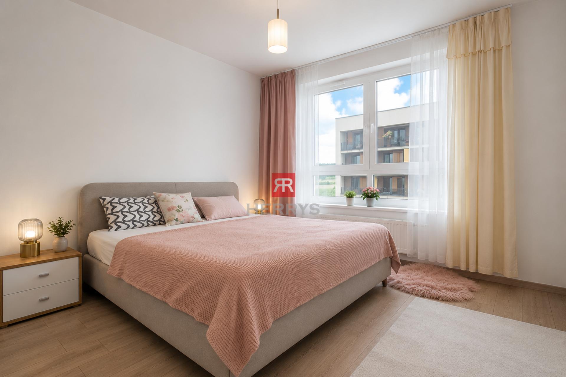 HERRYS - Na predaj svetlý 3 izbový byt s balkónom a parkovacím státím v novostavbe BORY