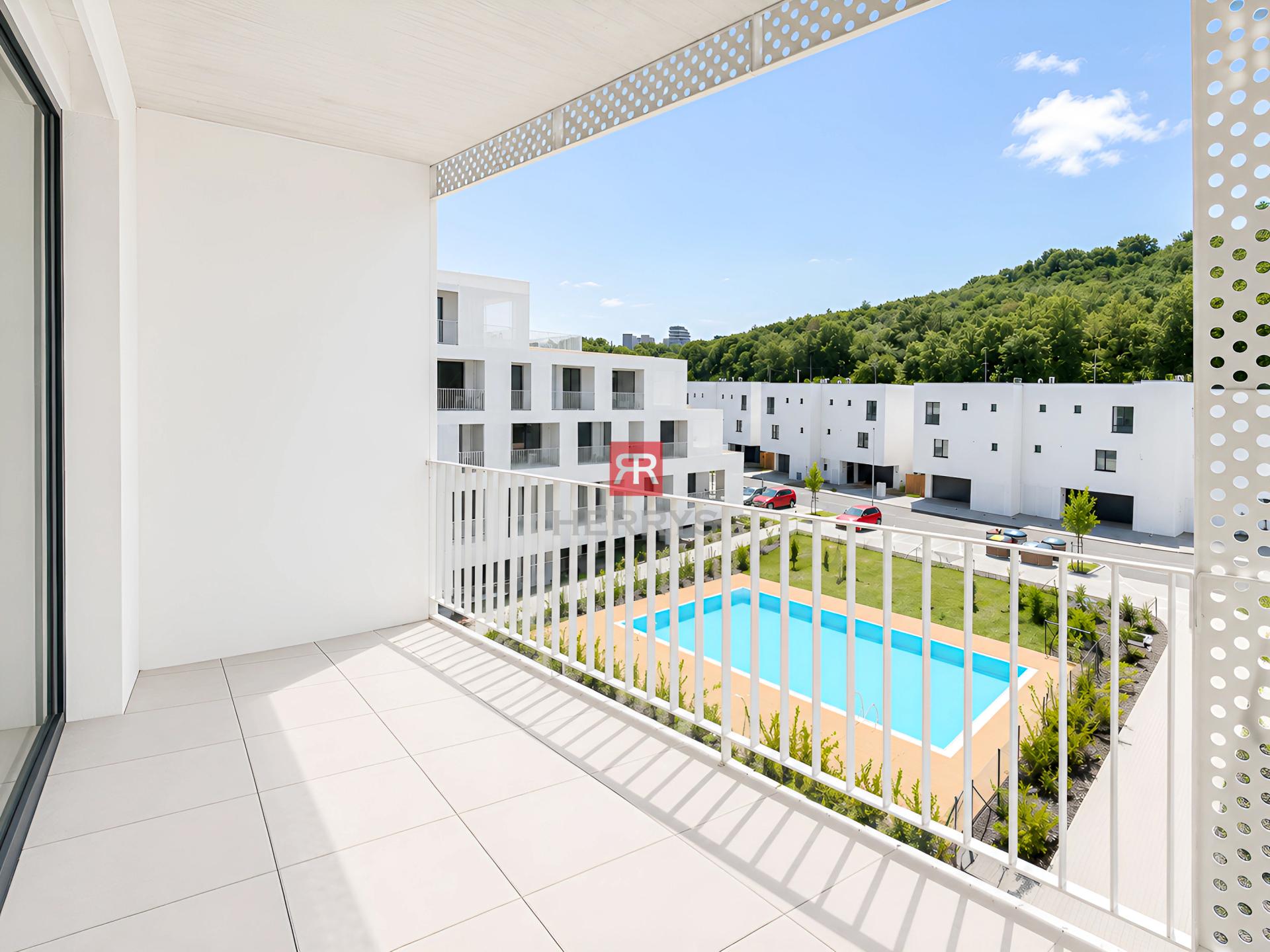 HERRYS - Na predaj 1,5 kk apartmán v projekte AGÁTY v Dúbravke s bazénom a bezbariérovým riešením