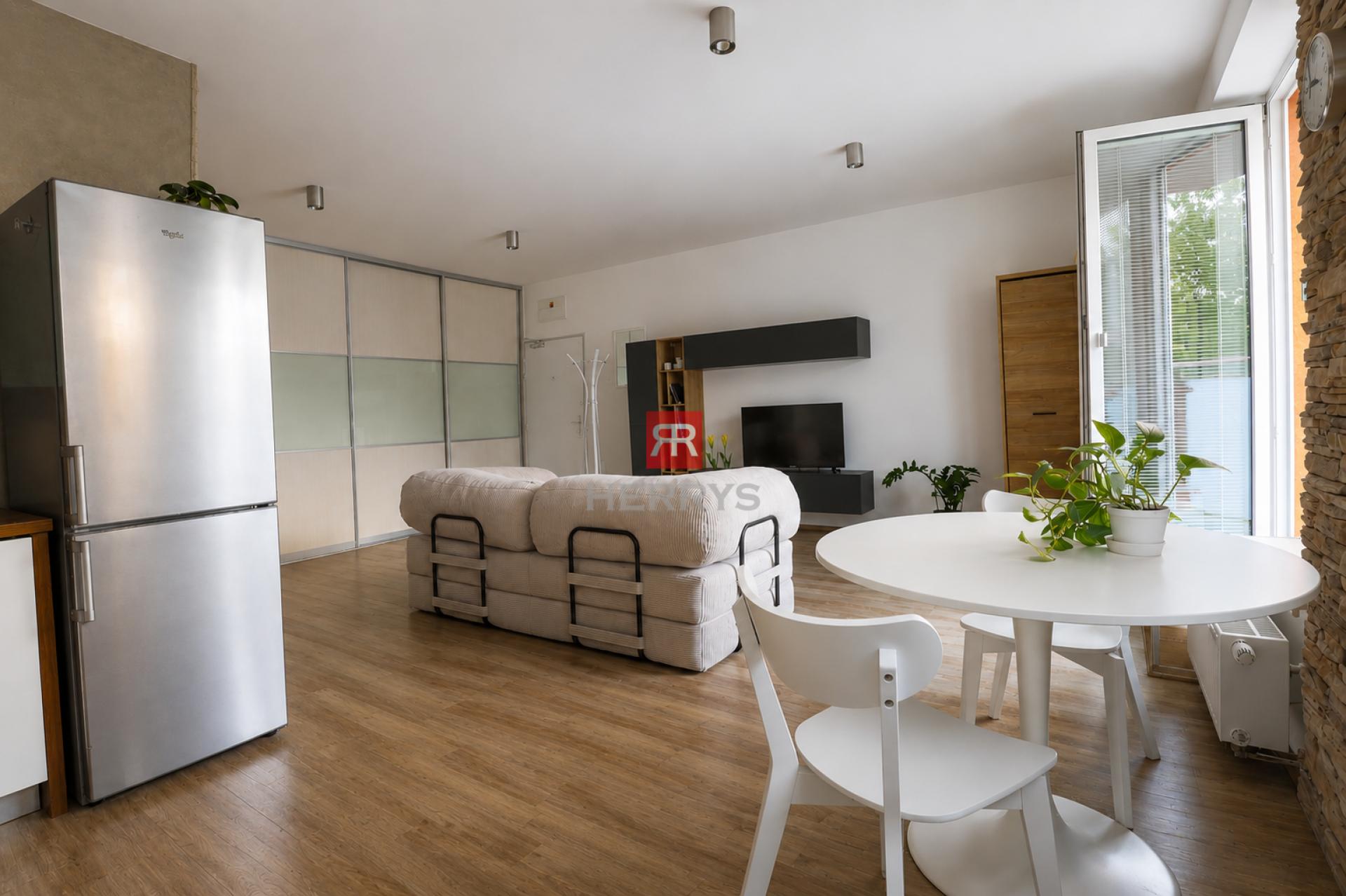 Furnished 1-Room Apartment on Lužná Street, in Petržalka with a Spacious Loggia and Beautiful Views&nbsp;