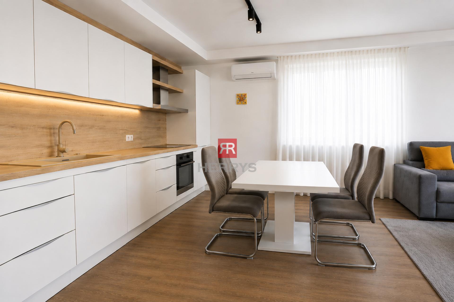 HERRYS - Furnished New 4-Bedroom Apartment for Rent near Horský Park
