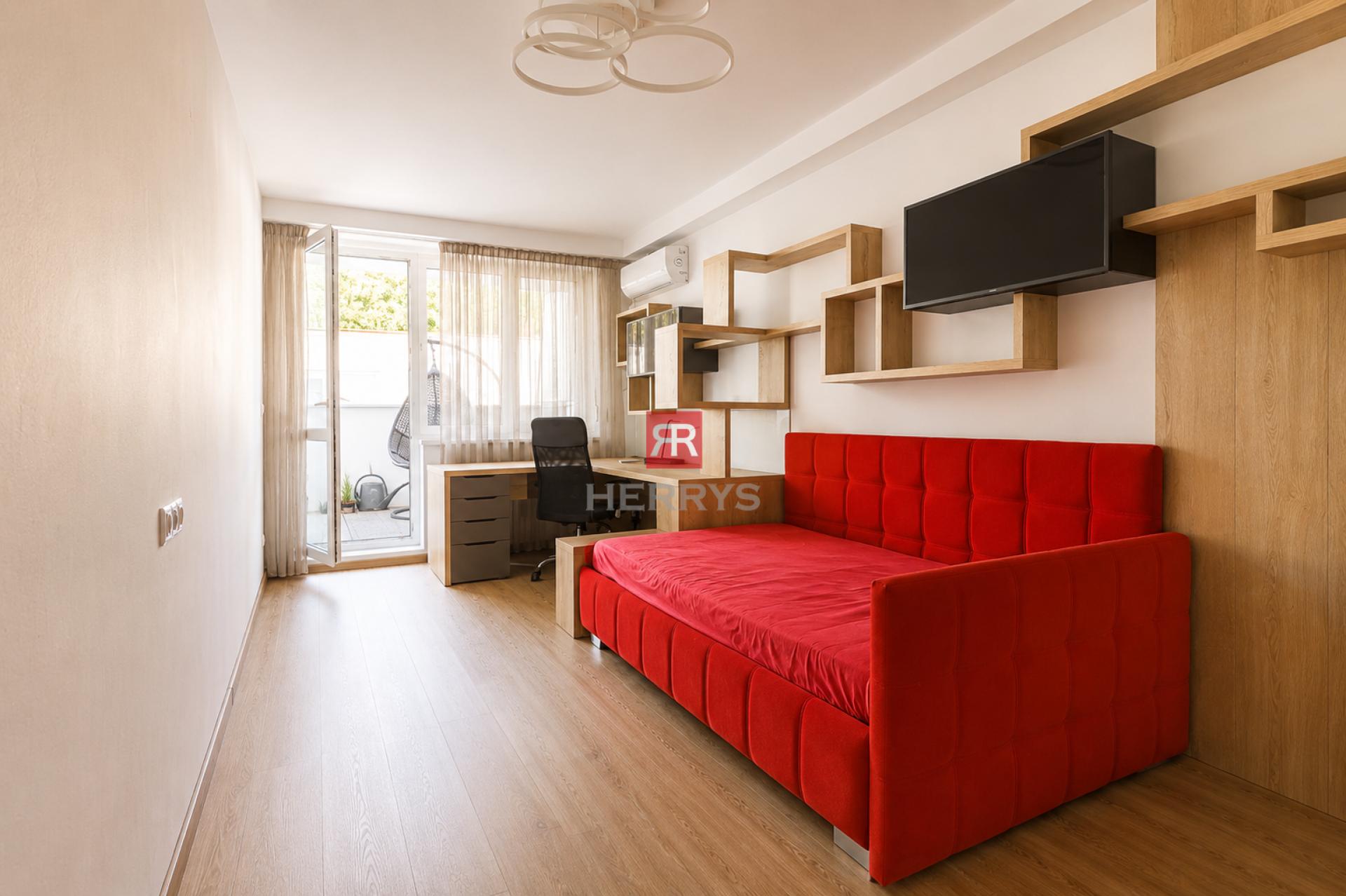 HERRYS - Furnished New 4-Bedroom Apartment for Rent near Horský Park
