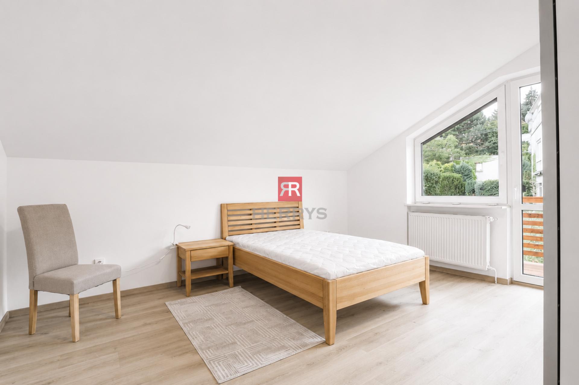 HERRYS - For rent renovated 4-room apartment at a lucrative address, Červeňova Street