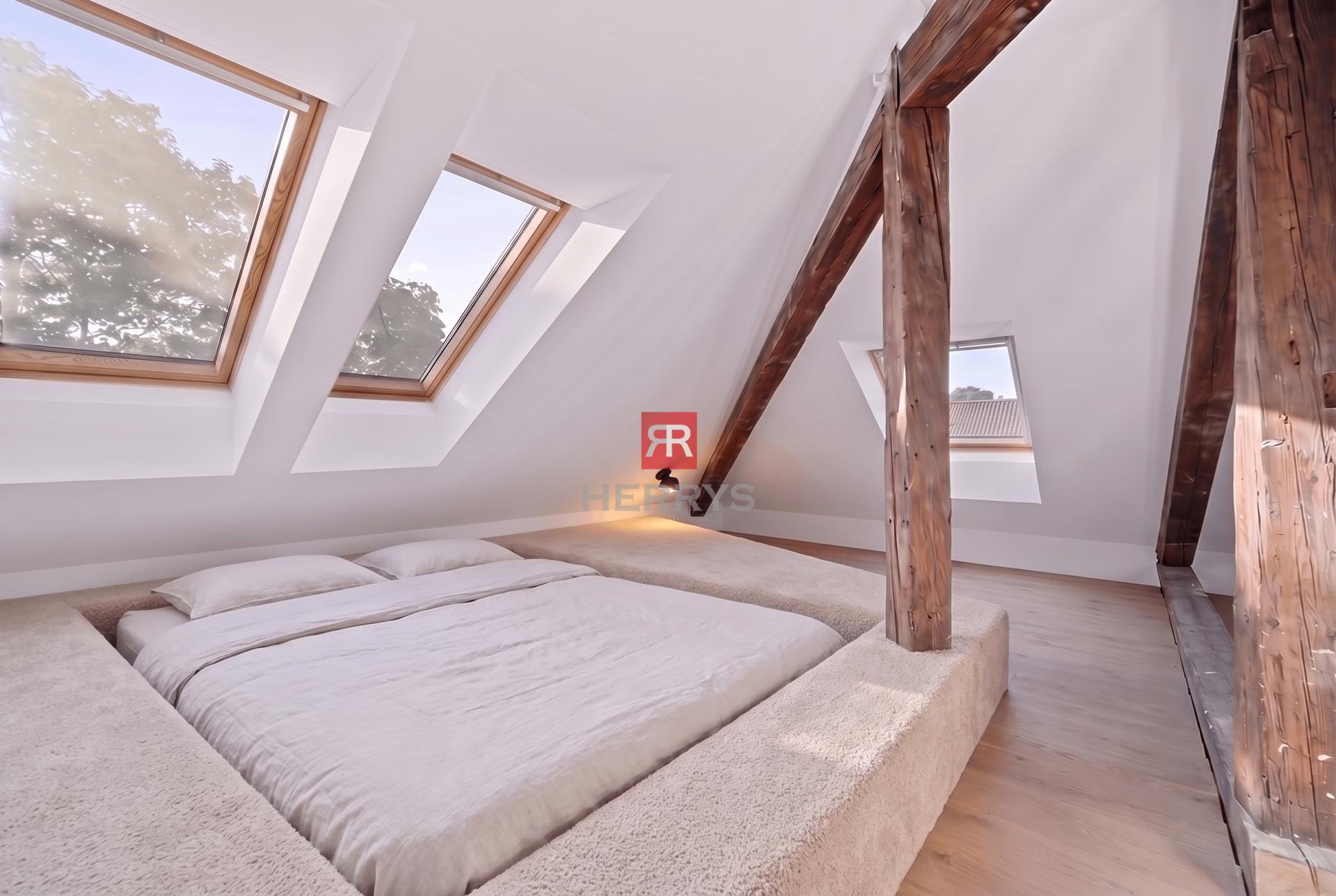 HERRYS - Exceptional 3-bedroom loft apartment for sale in the center of Bratislava on Palárikova&nbsp;
