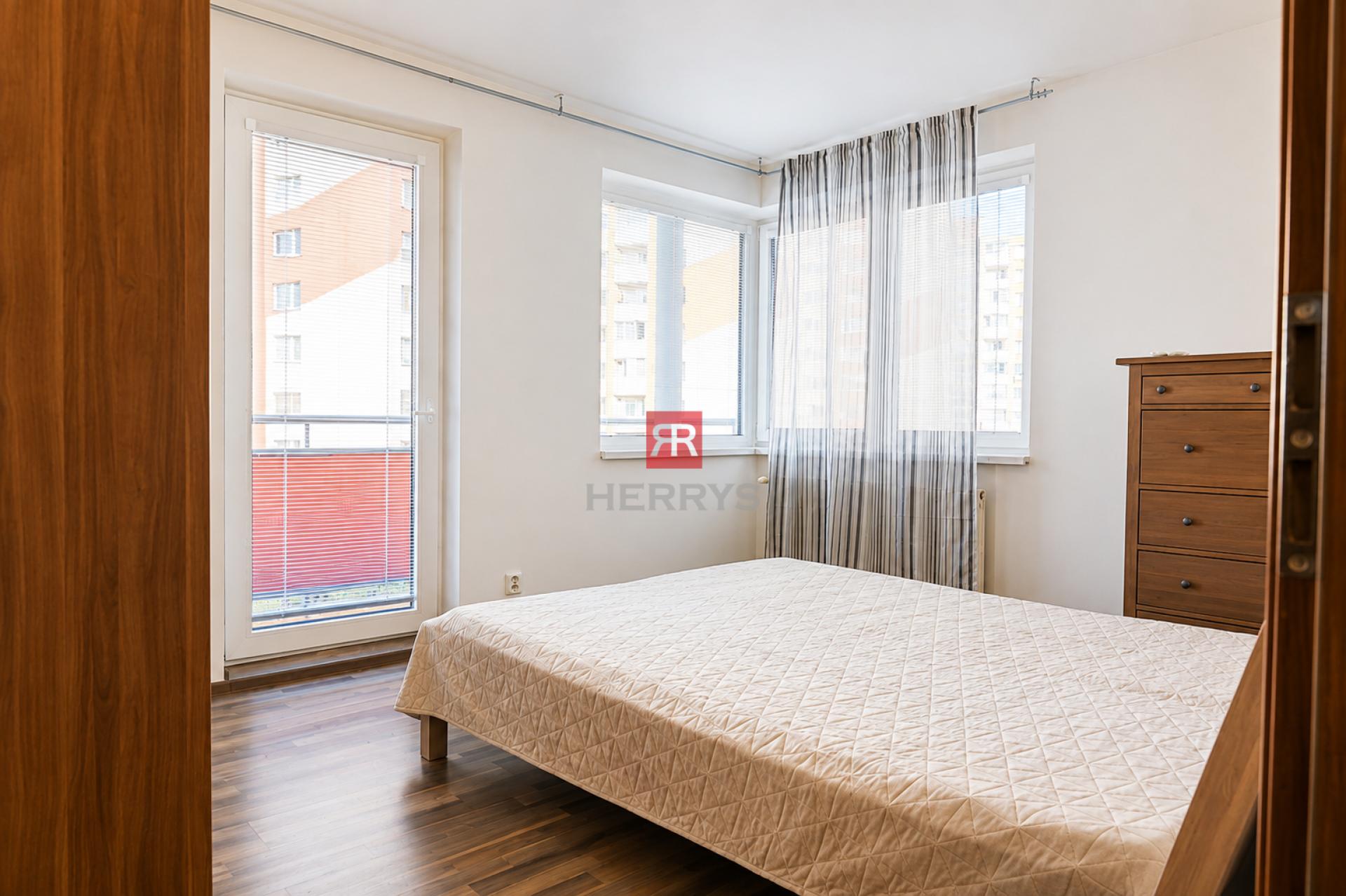 HERRYS – For Rent: 2-Bedroom Apartment in Petržalka, Close to Bratislava City Centre&nbsp;