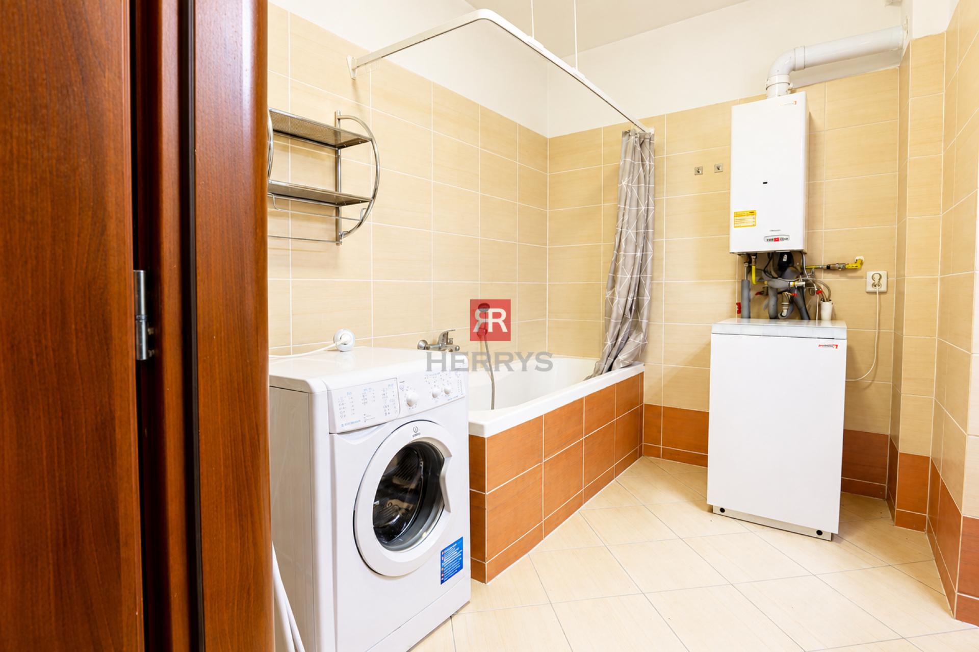 HERRYS – For Rent: 2-Bedroom Apartment in Petržalka, Close to Bratislava City Centre&nbsp;