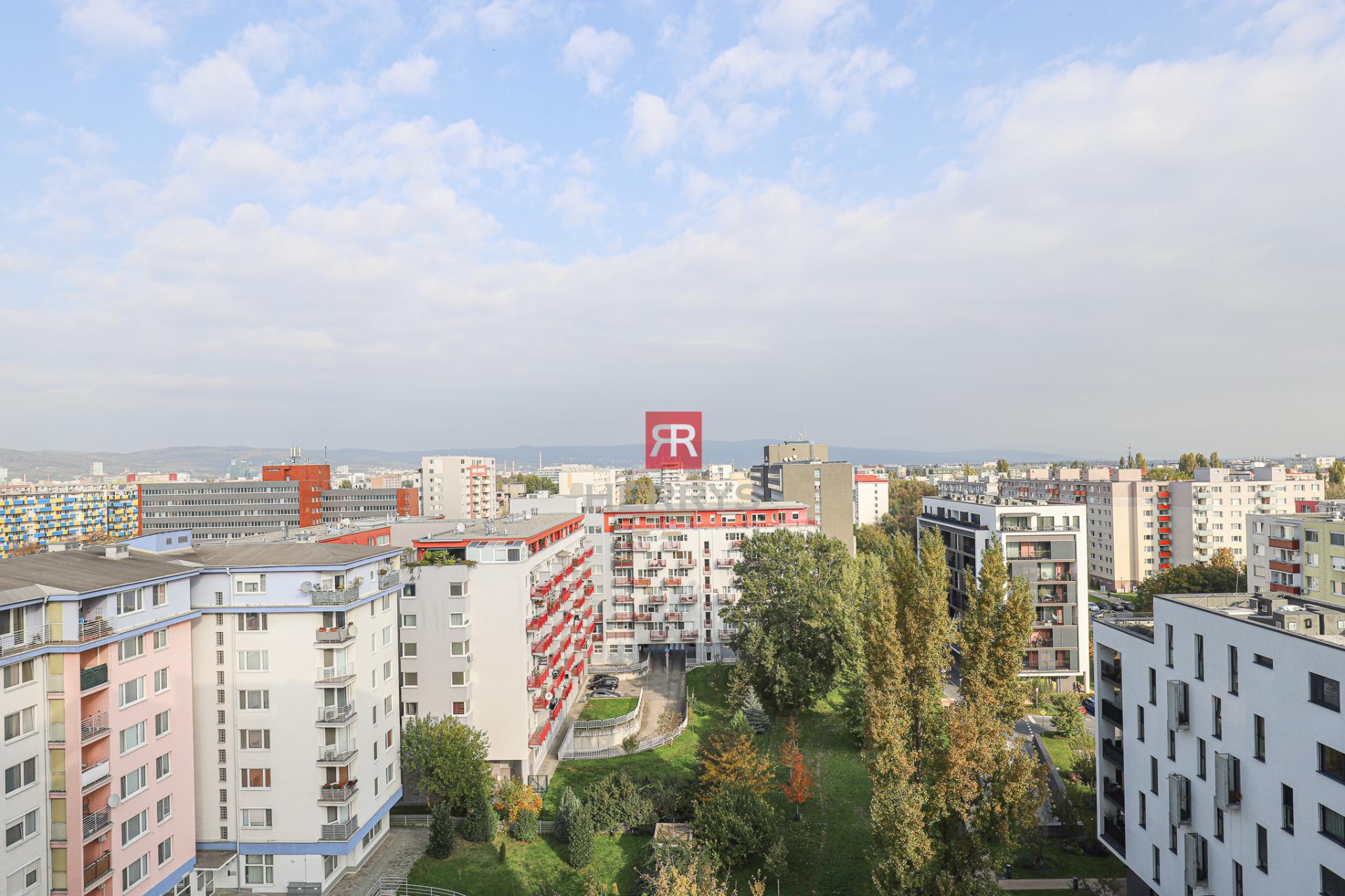 HERRYS - na predaj 2-izbový byt&nbsp;v&nbsp;obľúbenej novostavbe na Seberíniho ulici, plus parking