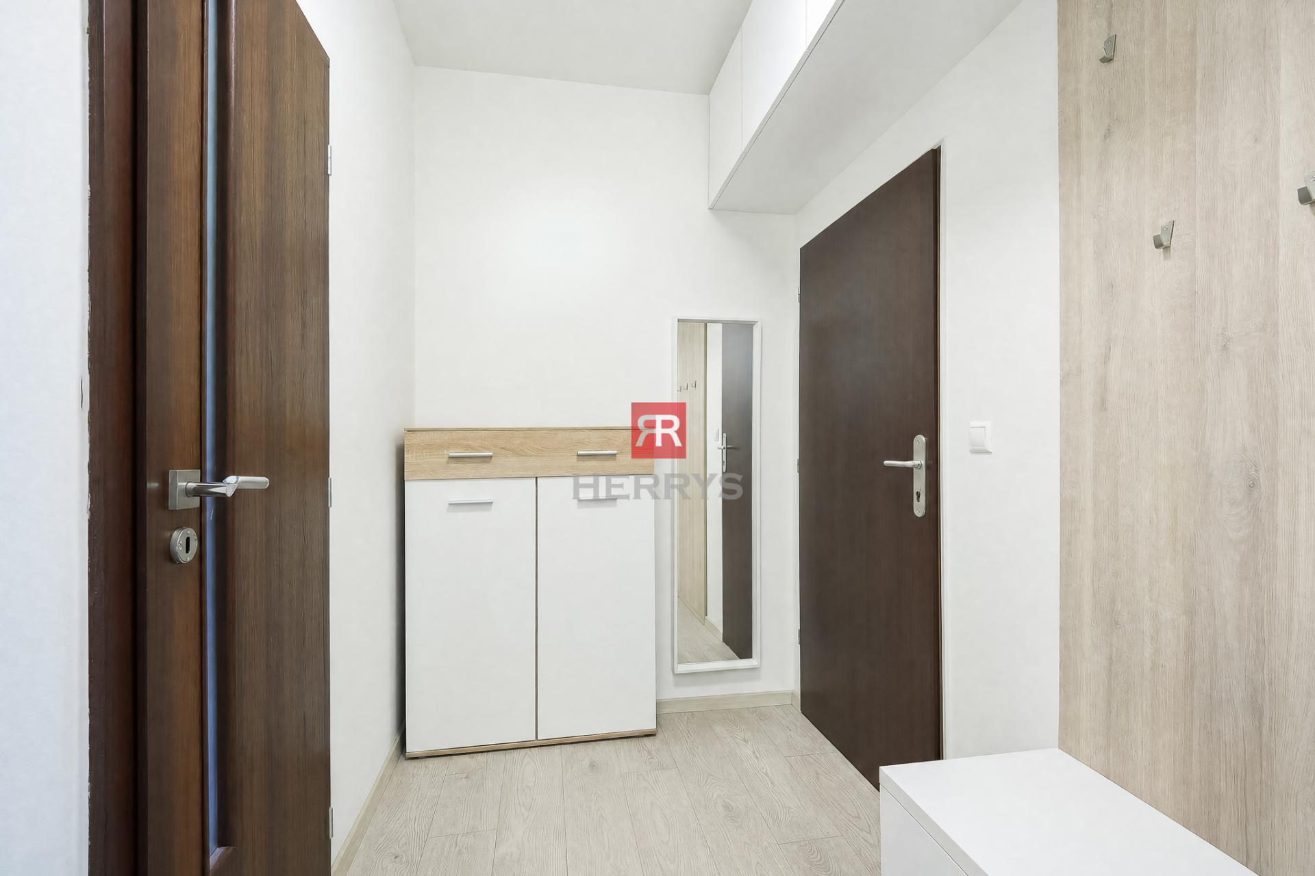 HERRYS - For sale a pleasant 2-room flat in &nbsp;in a cozy environment, on Podunajská Street.