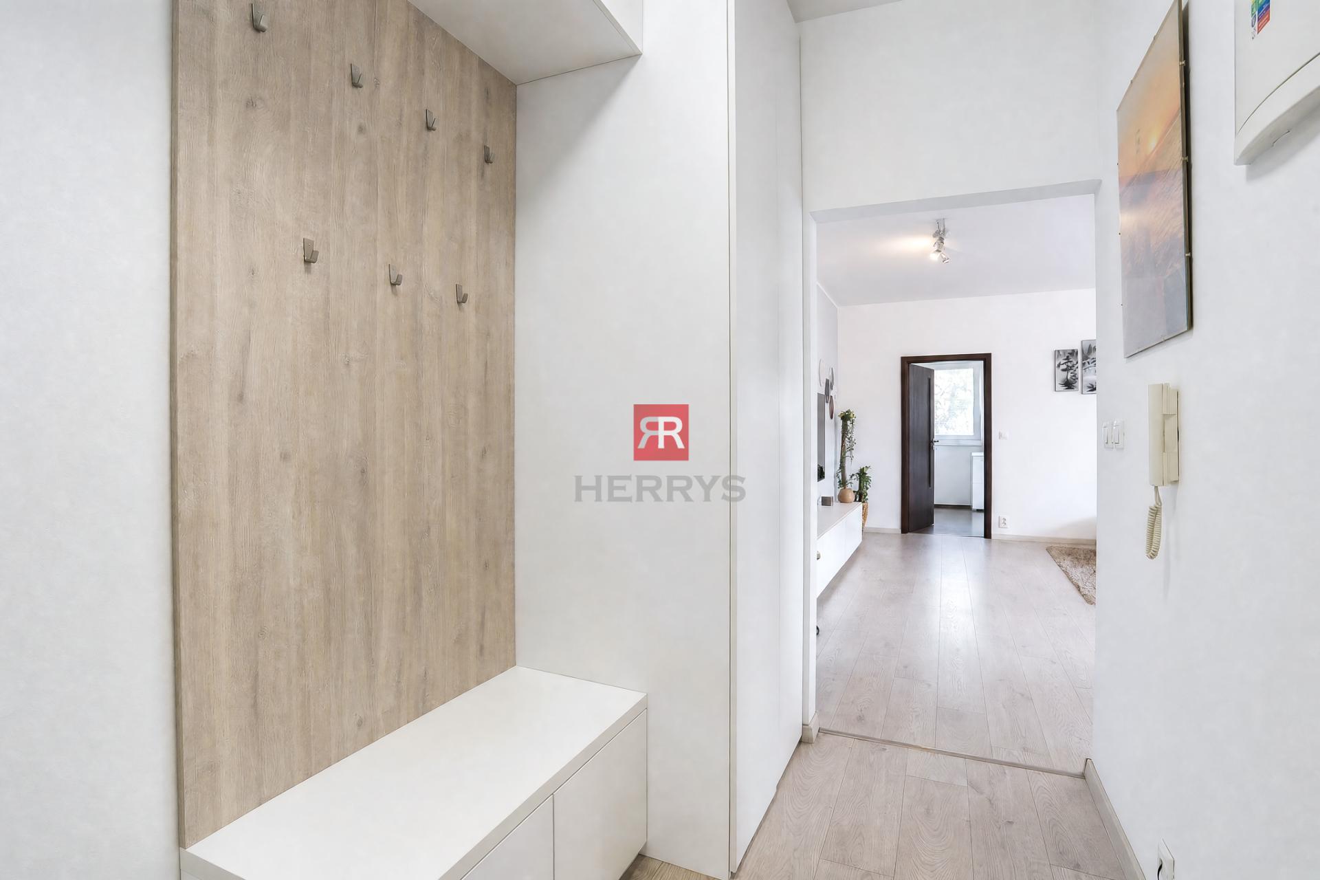 HERRYS - For sale a pleasant 2-room flat in &nbsp;in a cozy environment, on Podunajská Street.