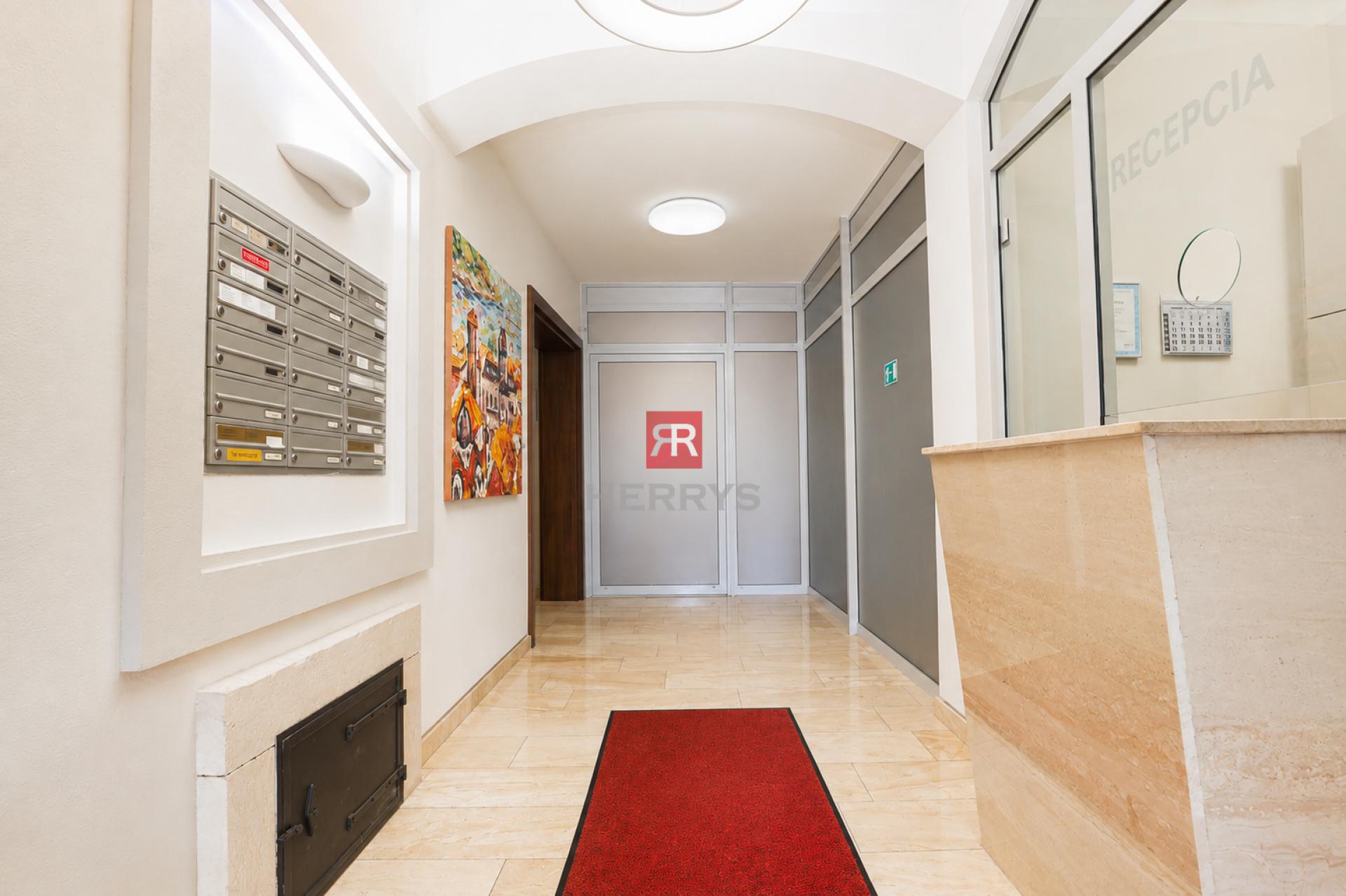 HERRYS – Representative Office Spaces for Lease on Hviezdoslavovo Square