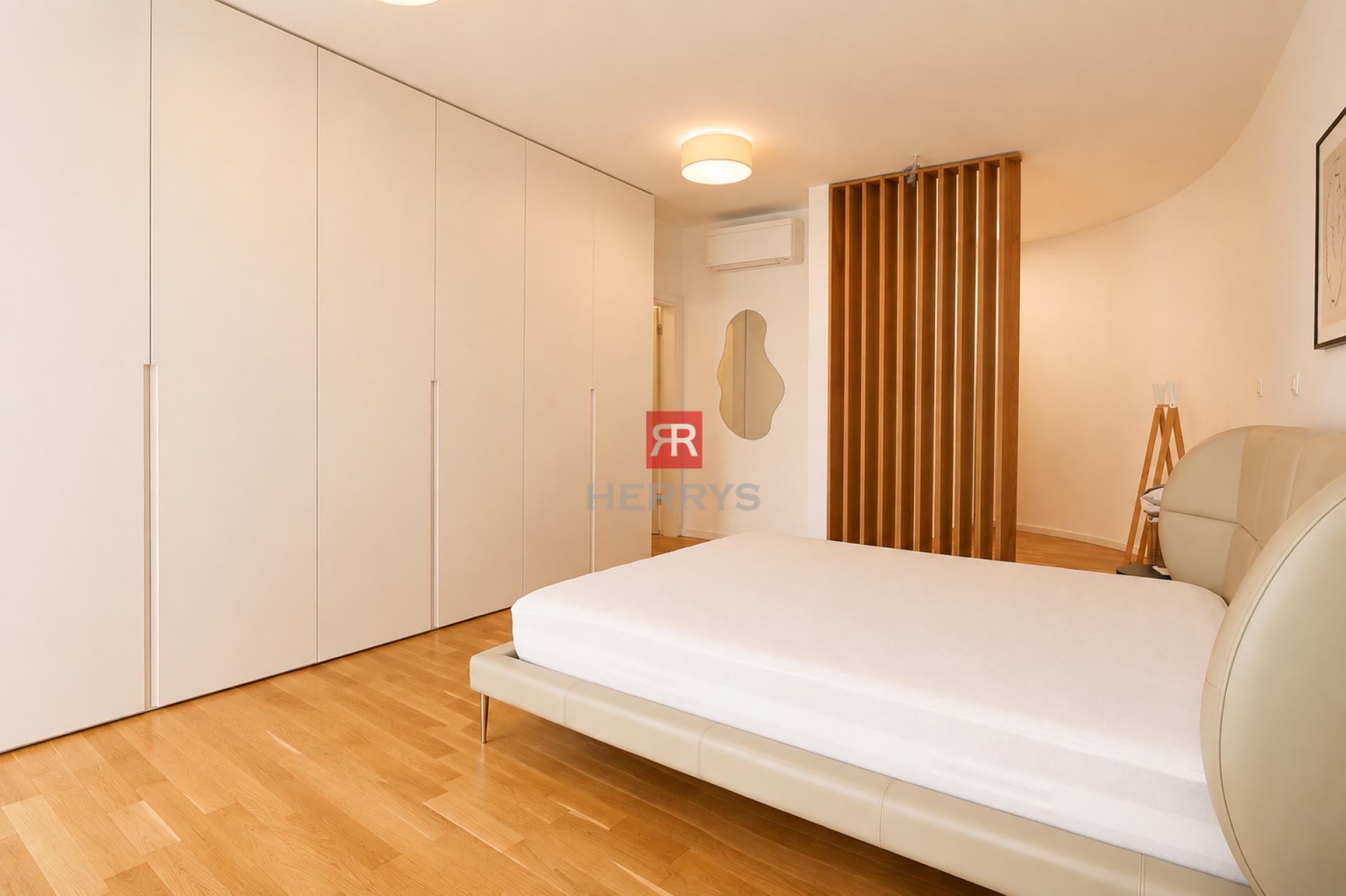 HERRYS - 3-room apartment for rent, 2x balcony + terrace, 2x parking, cellar, Na Varte location