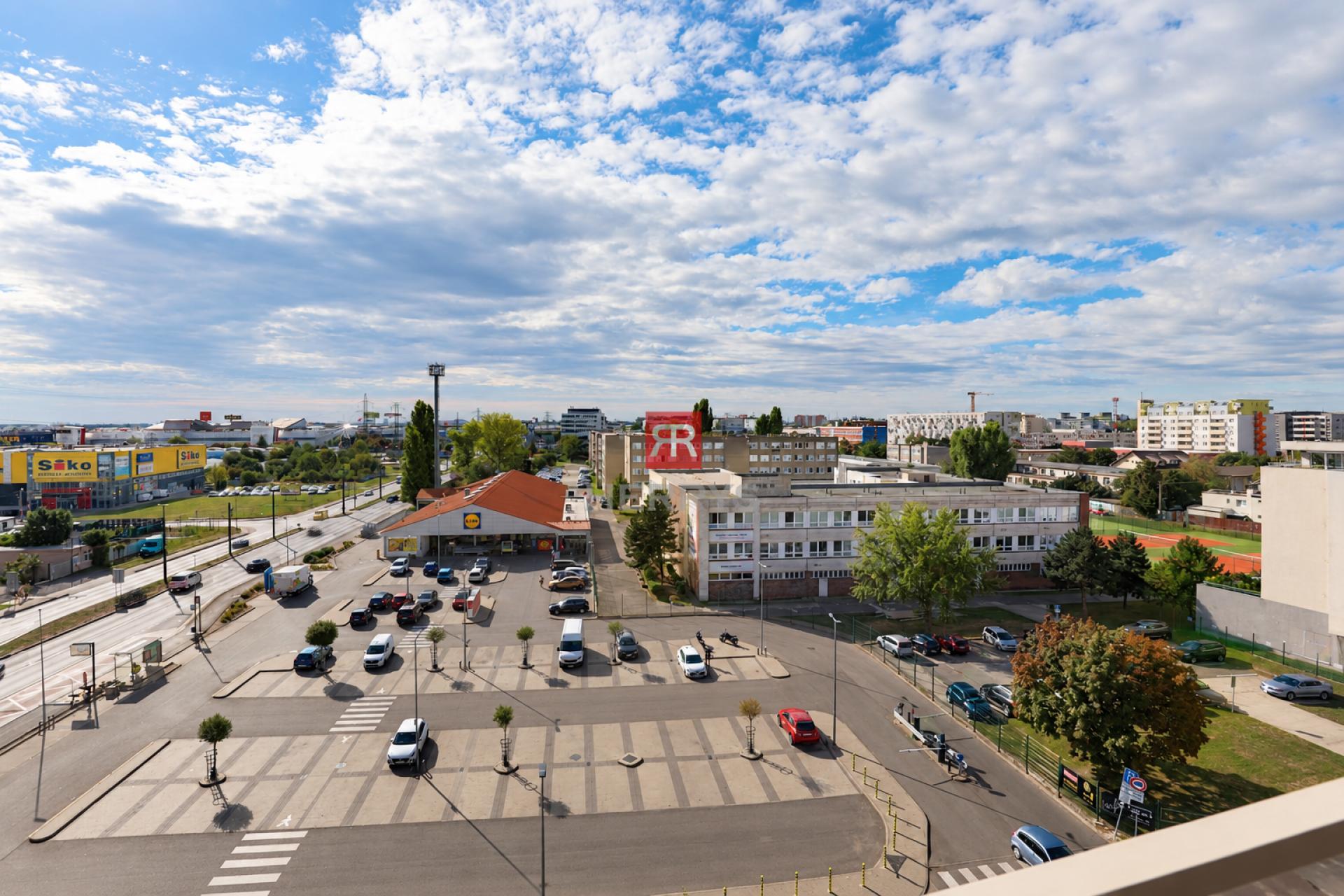 HERRYS - &nbsp;na prenájom priestranný 3 izbový byt v novostavbe Na Križovatkách, zvieratko po dohode.