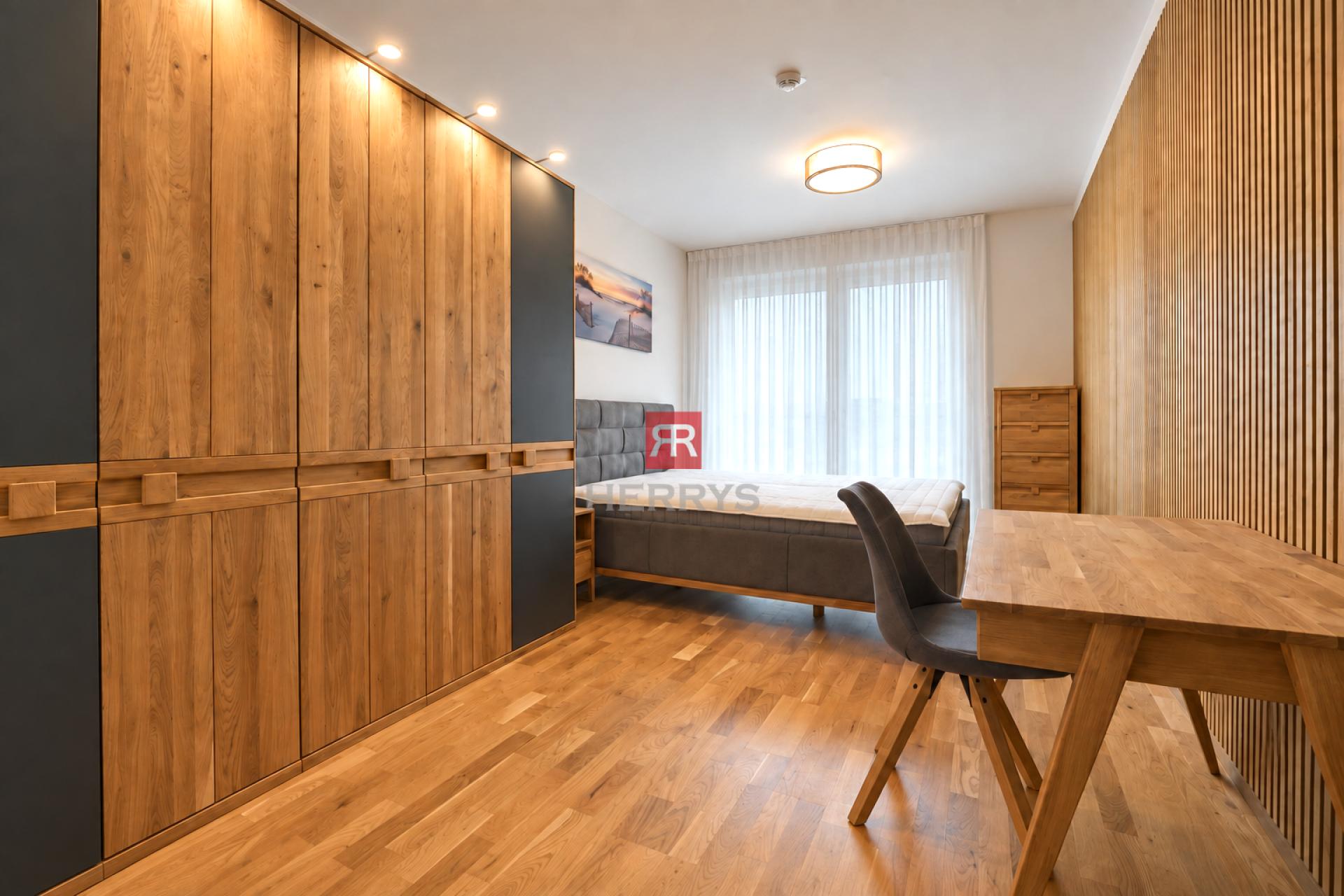 HERRYS - Na prenájom atraktívny 2-izbový apartmán s parkovacím miestom v komplexe METROPOLIS