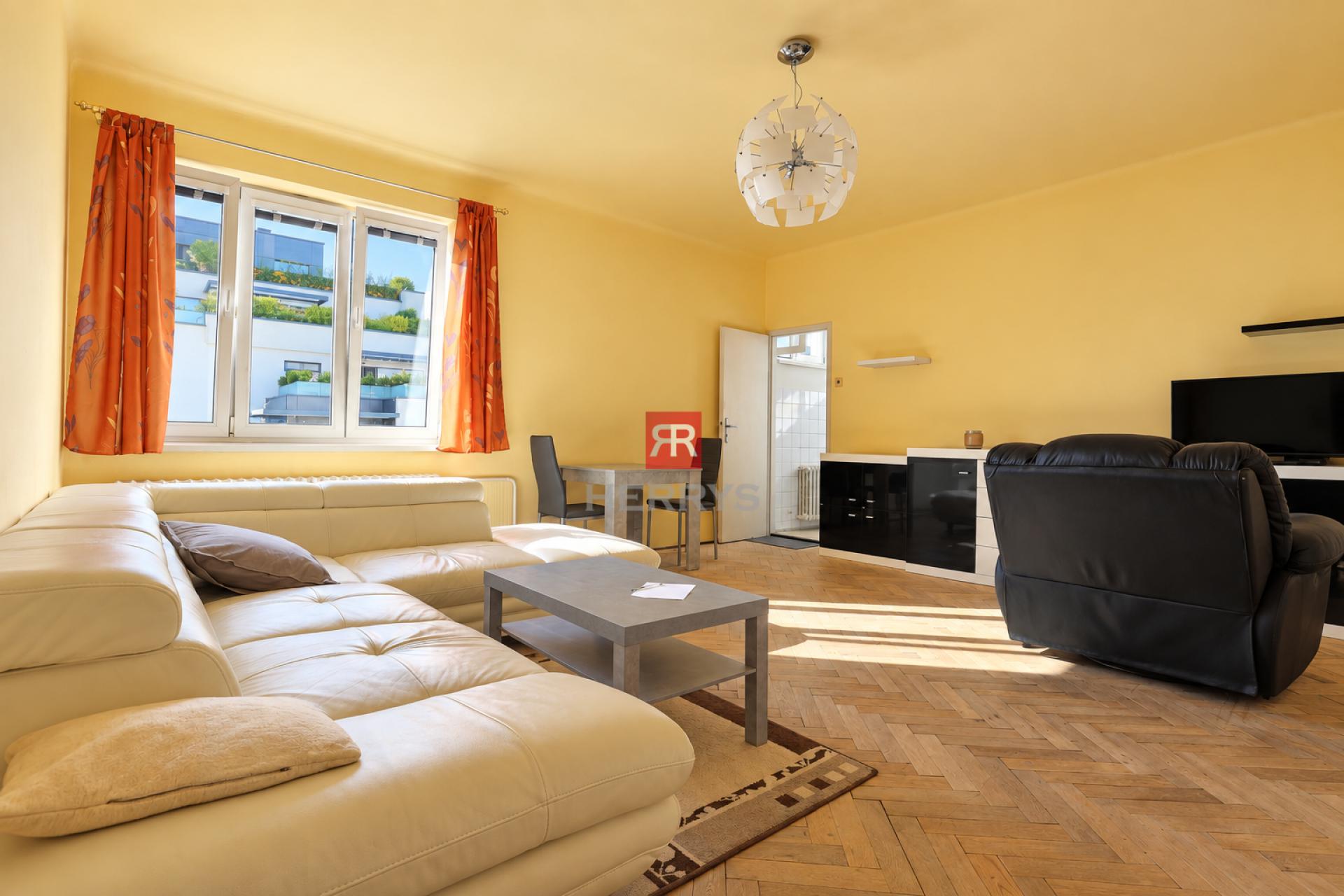HERRYS – Elegant 2-Room Apartment for Rent with Views over Radlinského Street in Bratislava Old Town