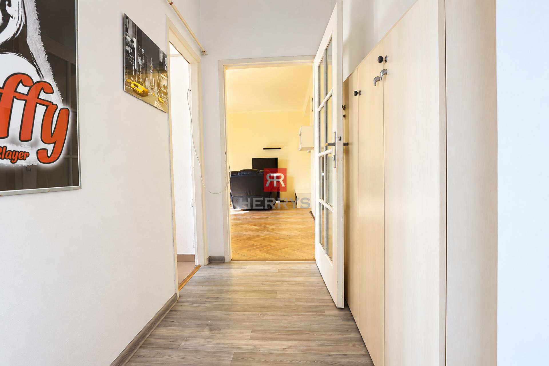HERRYS – Elegant 2-Room Apartment for Rent with Views over Radlinského Street in Bratislava Old Town