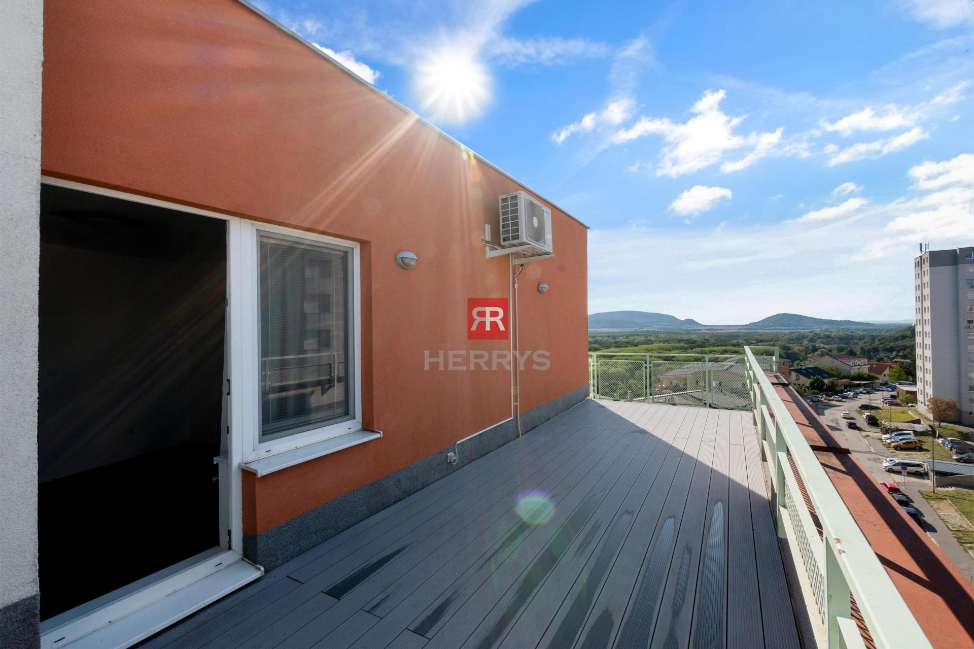 &nbsp;HERRYS - 3-bedroom flat for sale with a terrace and enchanting views of the Danube and Devín Castle | Dlhé diely
