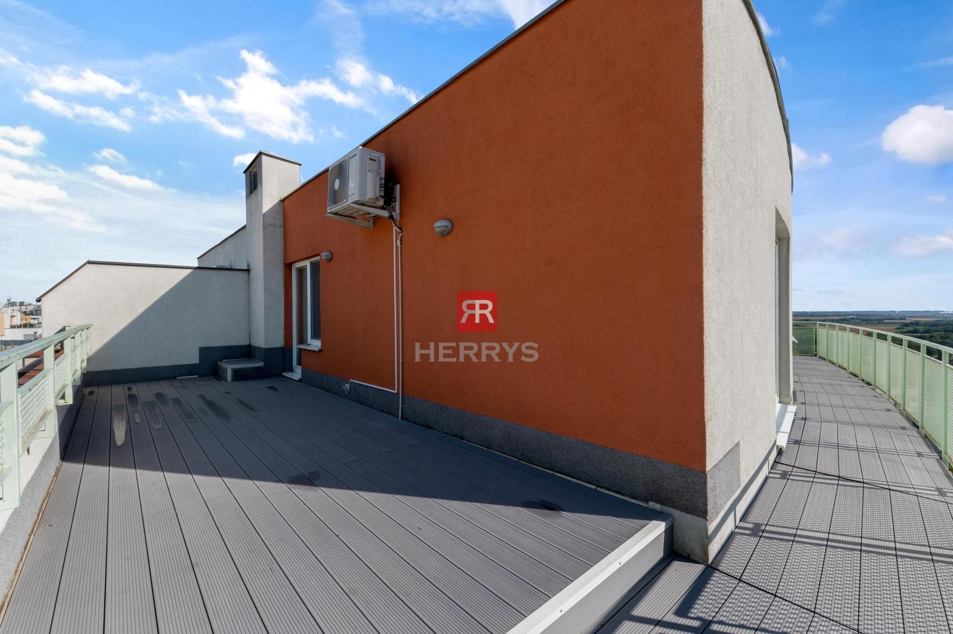 &nbsp;HERRYS - 3-bedroom flat for sale with a terrace and enchanting views of the Danube and Devín Castle | Dlhé diely