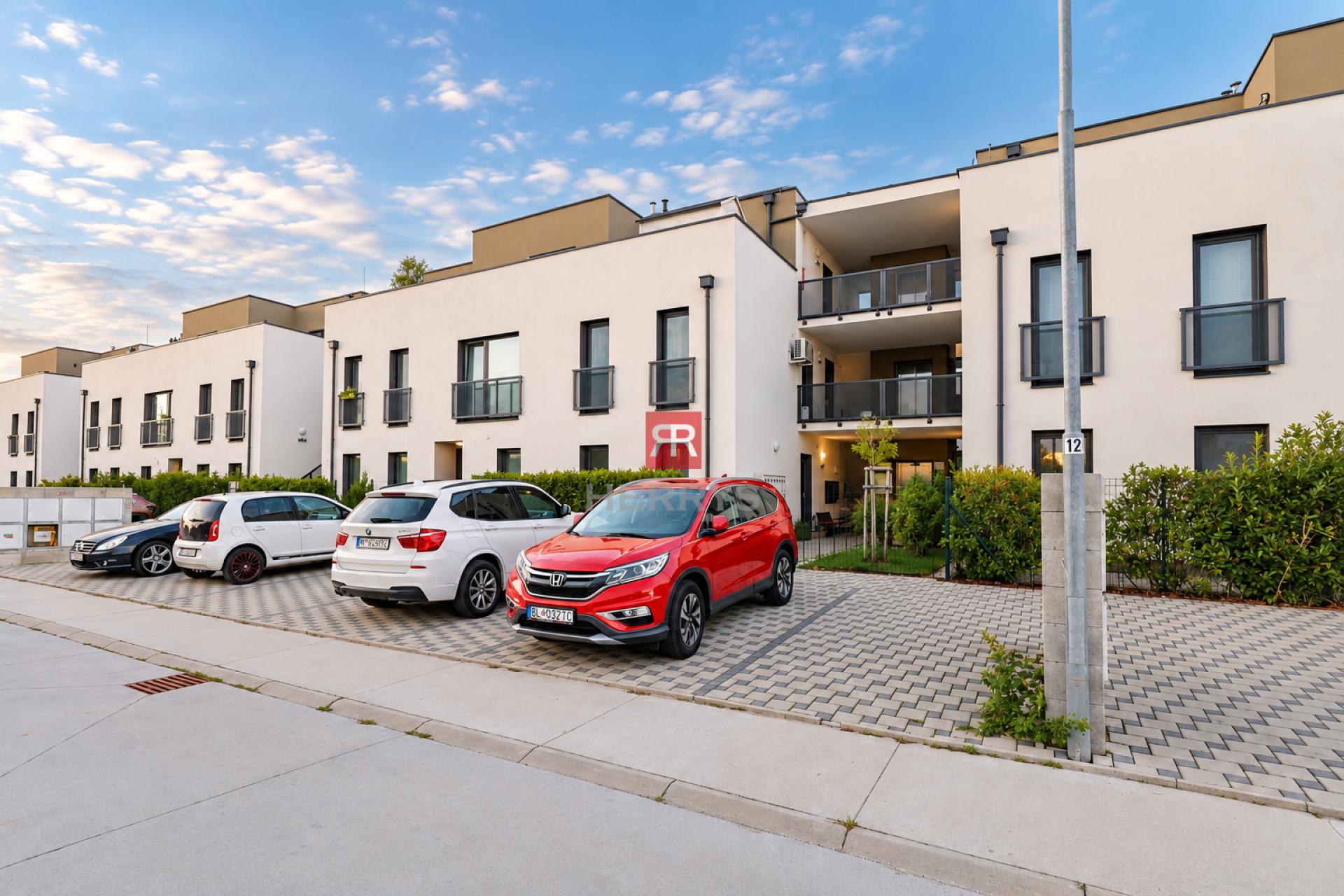 For rent: Elegant, family-friendly 3-bedroom apartment with a large terrace and parking in Stupava