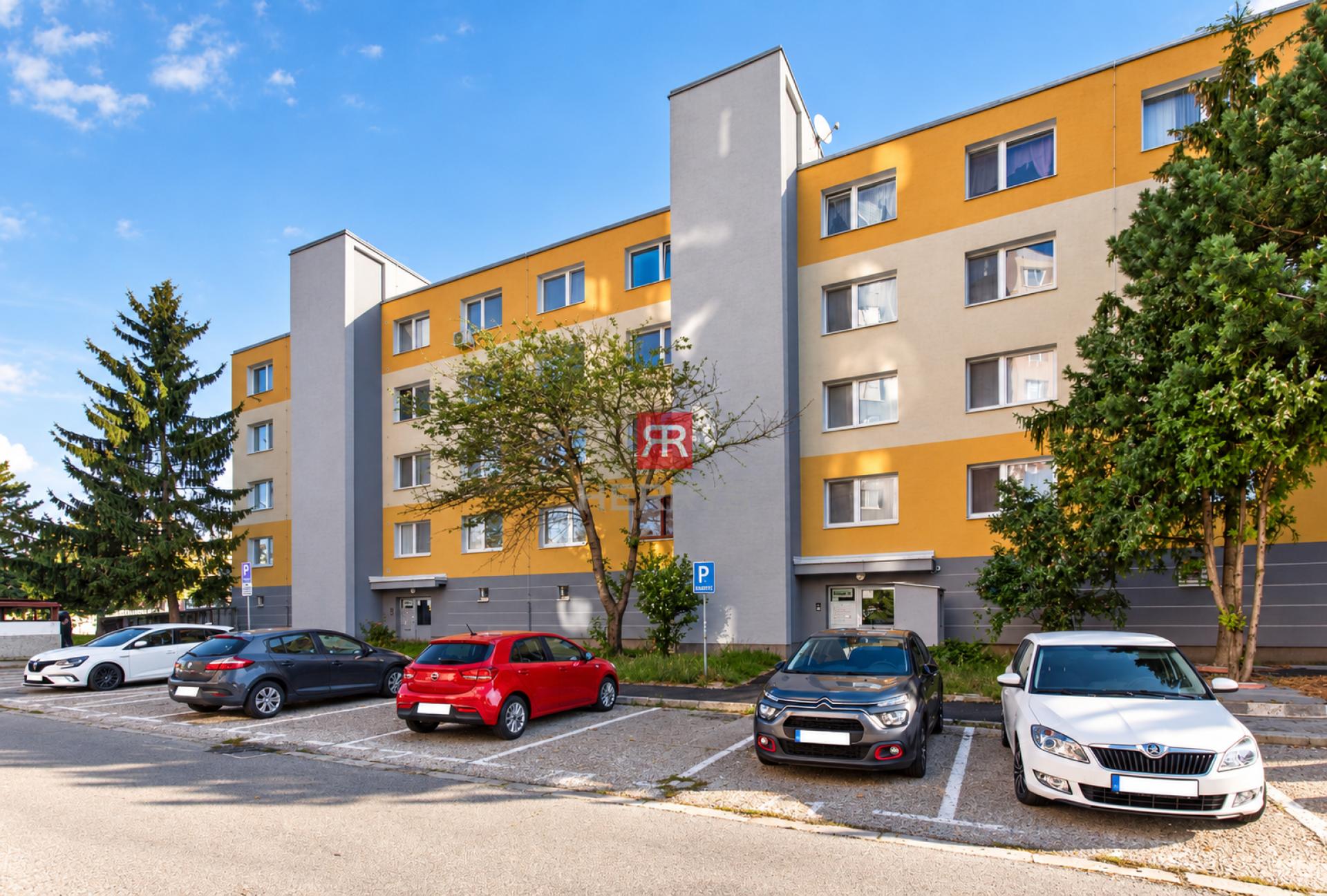 HERRYS - Practical 4-Bedroom Apartment in a Quiet Part of Vrakuňa&nbsp;