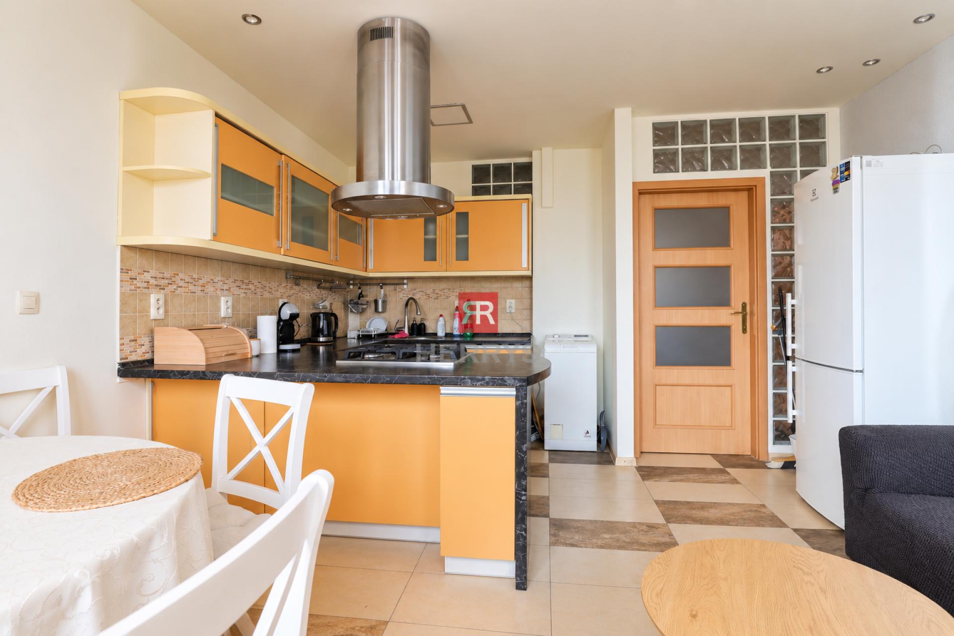 HERRYS – For Rent: Spacious, Bright, Fully Furnished 3-Room Apartment in Petržalka on Hálova Street&nbsp;