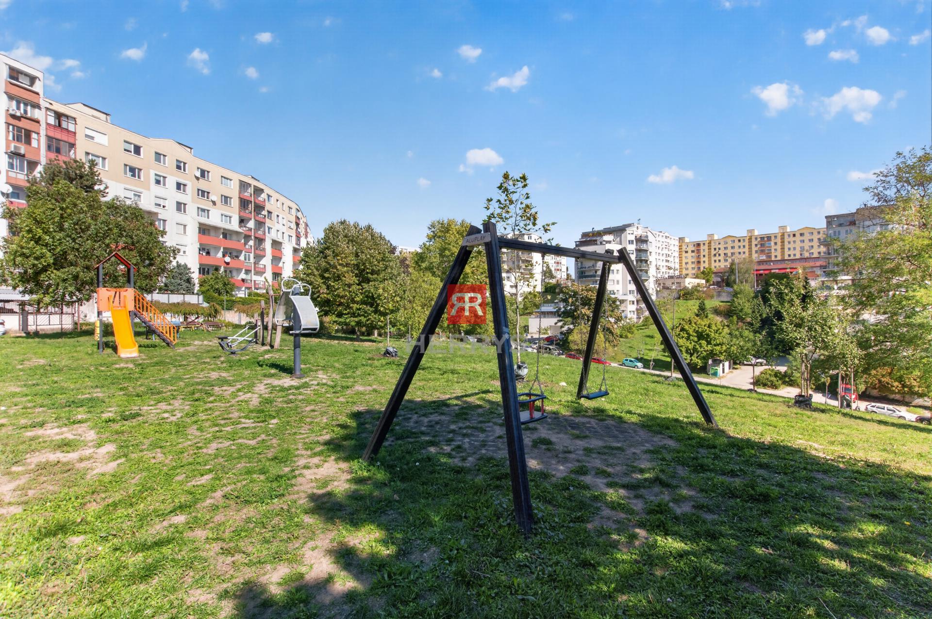 HERRYS - NA PREDAJ 4-IZBOVÝ BYT S VEĽKÝM POTENCIÁLOM – 80 m², PRIESTOR PRE VAŠE PREDSTAVY