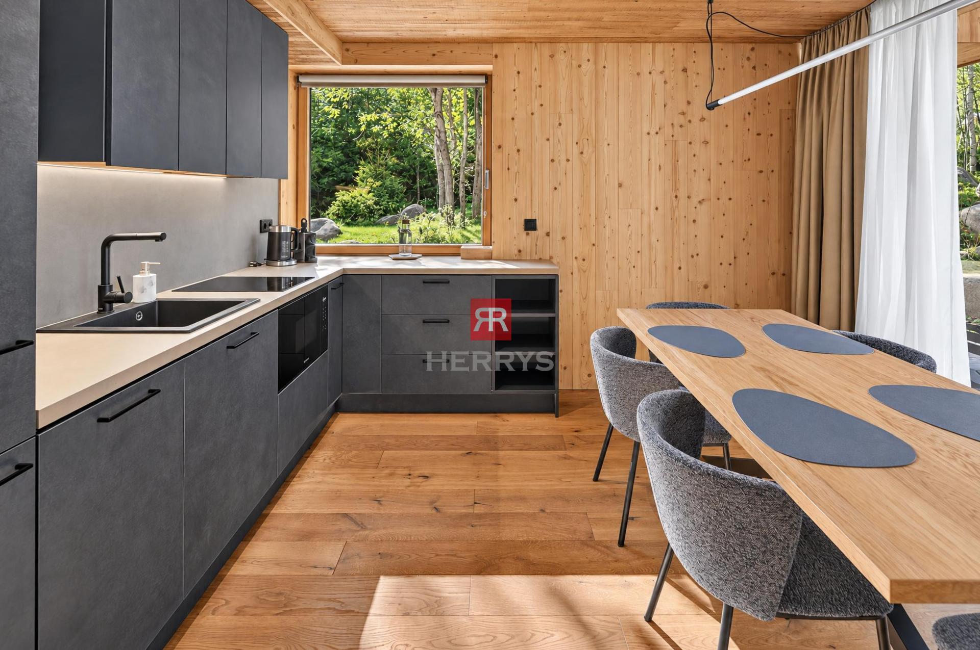 HERRYS – Na predaj luxusný apartmán v ELEMENTS Tatranská Lomnica | súkromie | možnosť odpočtu DPH