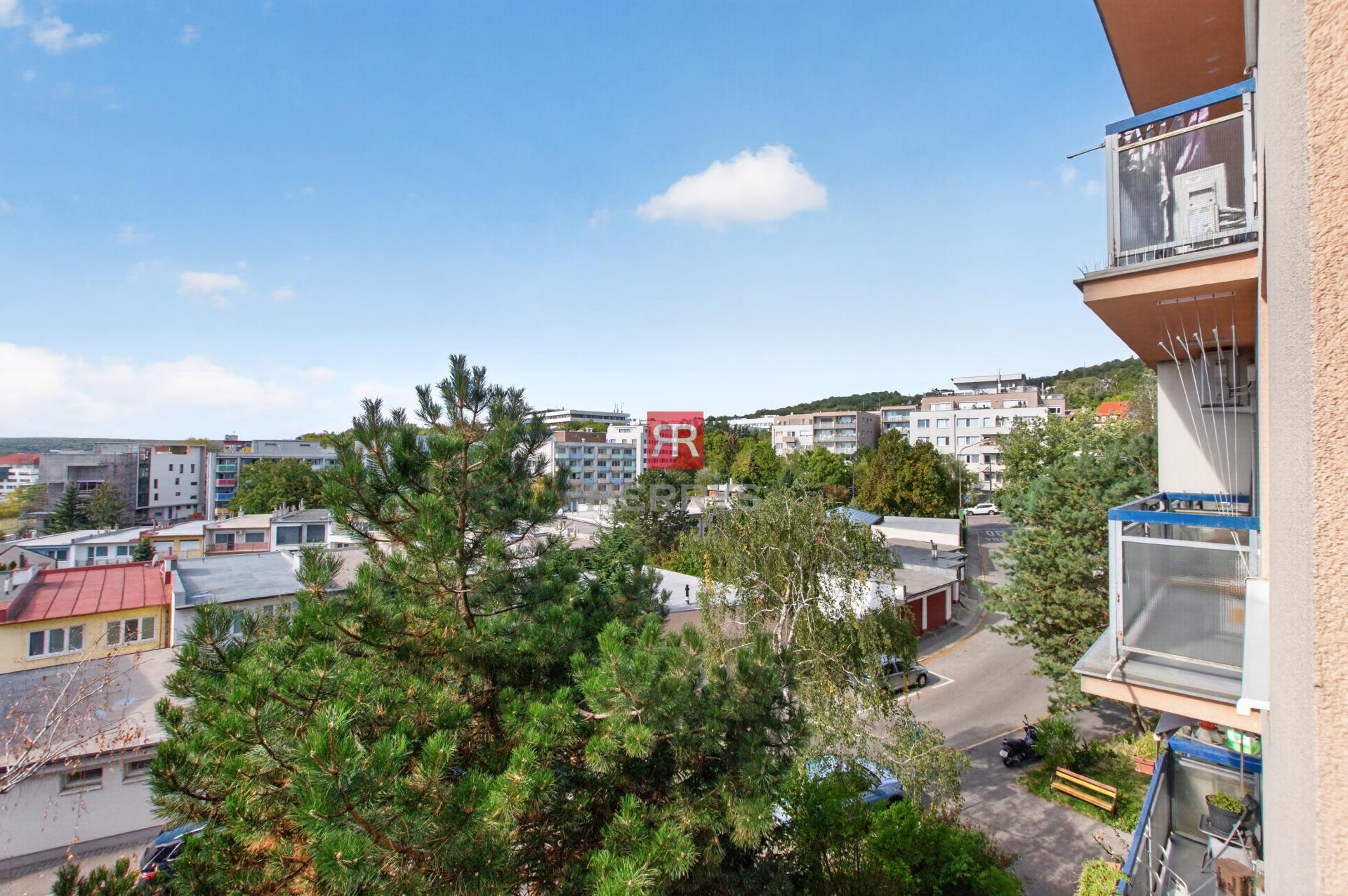 HERRYS – 1-izbový byt s pivnicou | Pôvodný stav | Investícia či prvé bývanie | Klenová, Kramáre