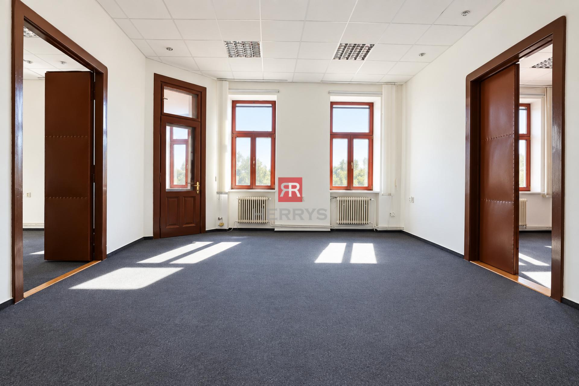 HERRYS - na prenájom reprezentatívna kancelária na prestížnej adrese na Šafárikovom námestí