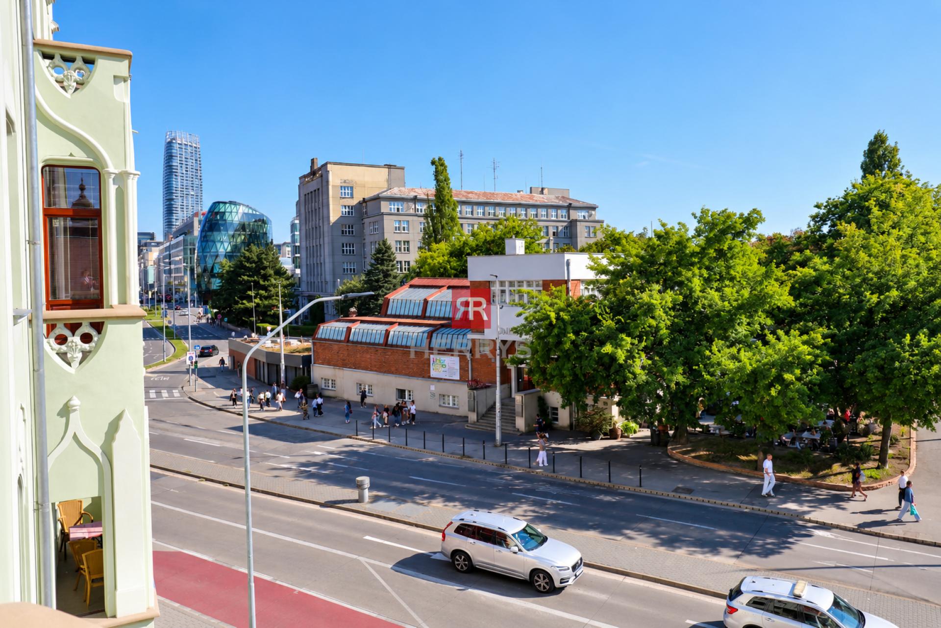 HERRYS - na prenájom reprezentatívna kancelária na prestížnej adrese na Šafárikovom námestí
