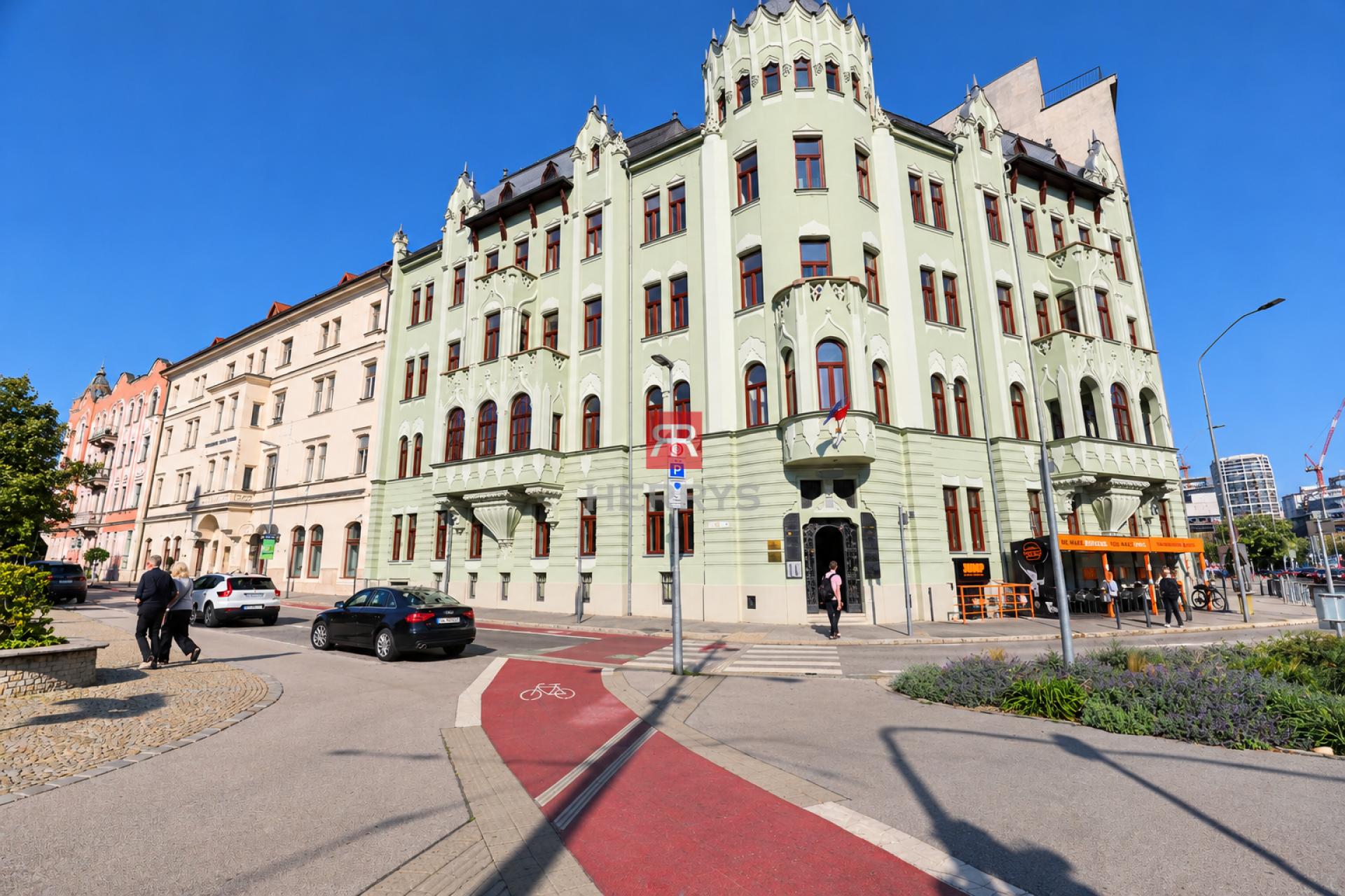 HERRYS - na prenájom reprezentatívna kancelária na prestížnej adrese na Šafárikovom námestí