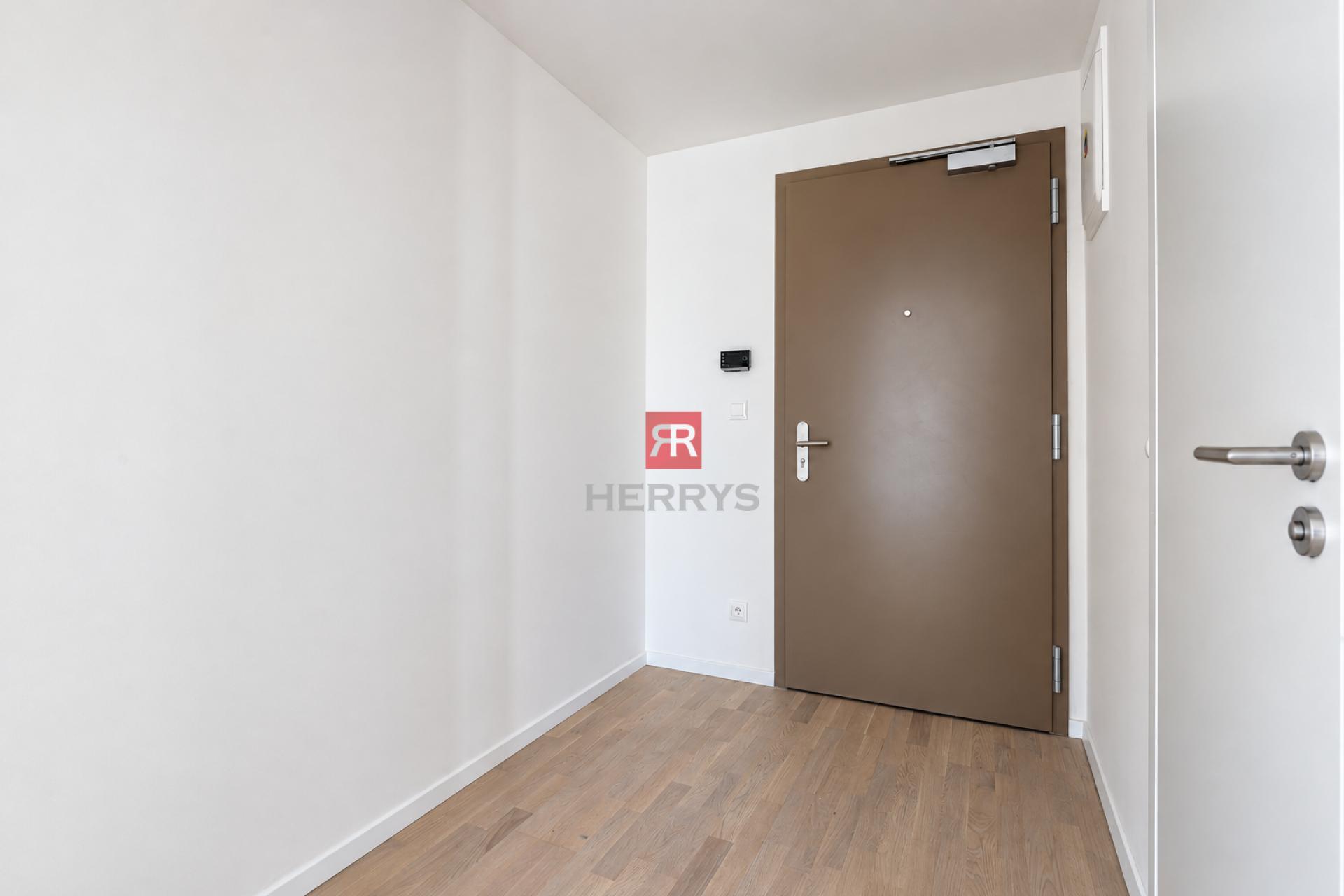 HERRYS – Na predaj priestranný 1-izbový apartmán s balkónom v prémiovom projekte Metropolis