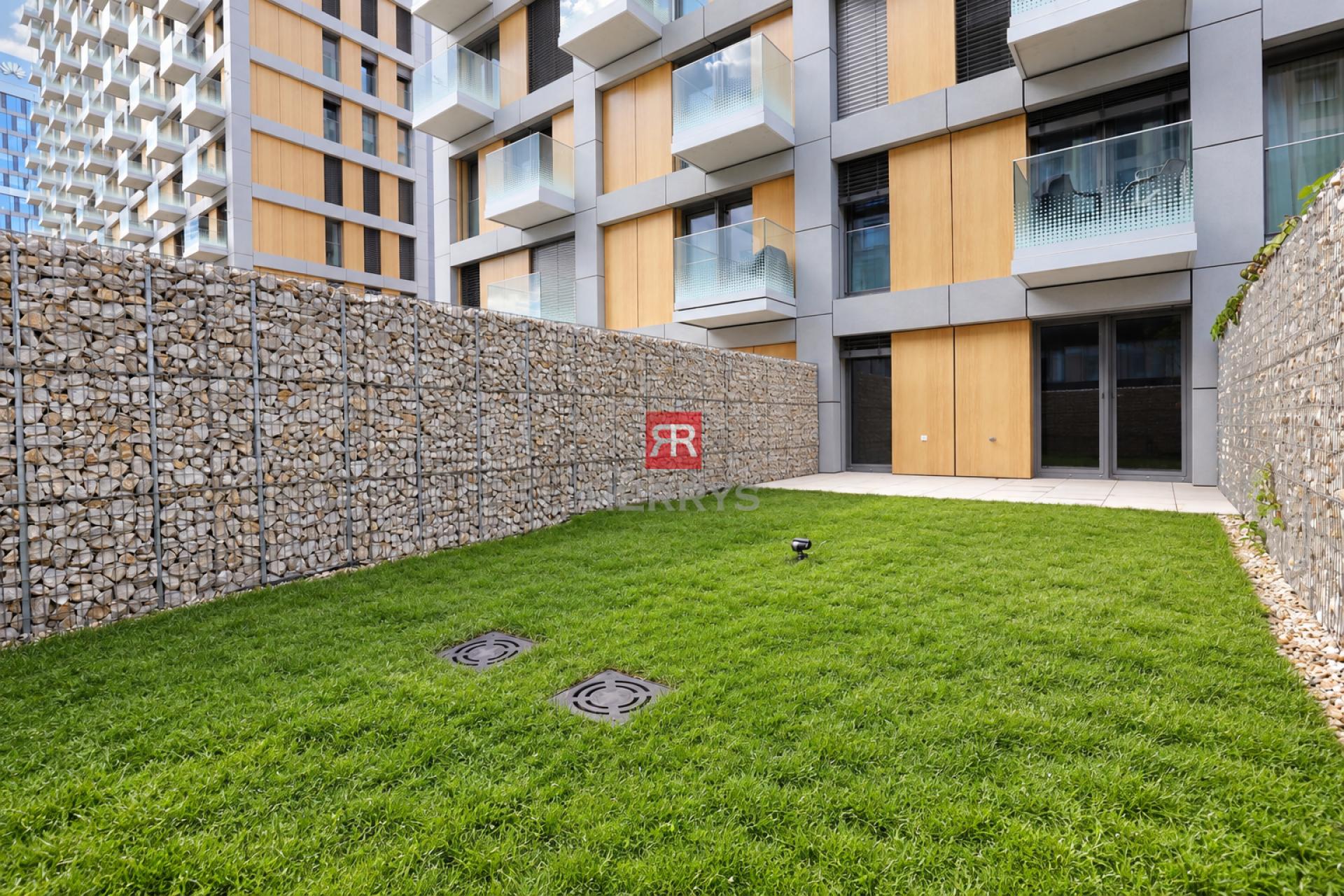 HERRYS – Na predaj jedinečný 2-izbový apartmán s predzáhradkou v prémiovom projekte Metropolis