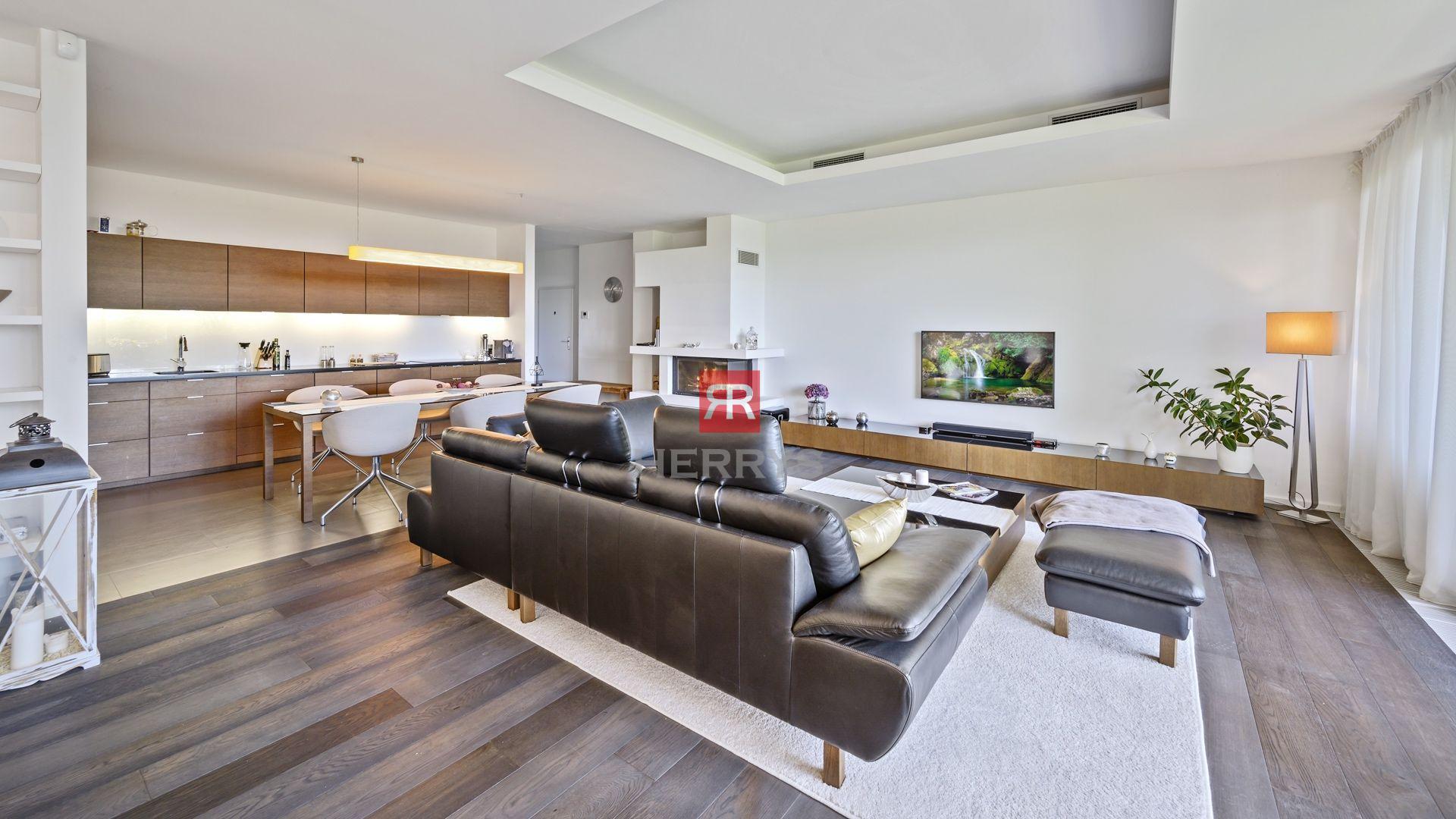 HERRYS - For rent spacious and modern flat with garden in Condominium Renaissance