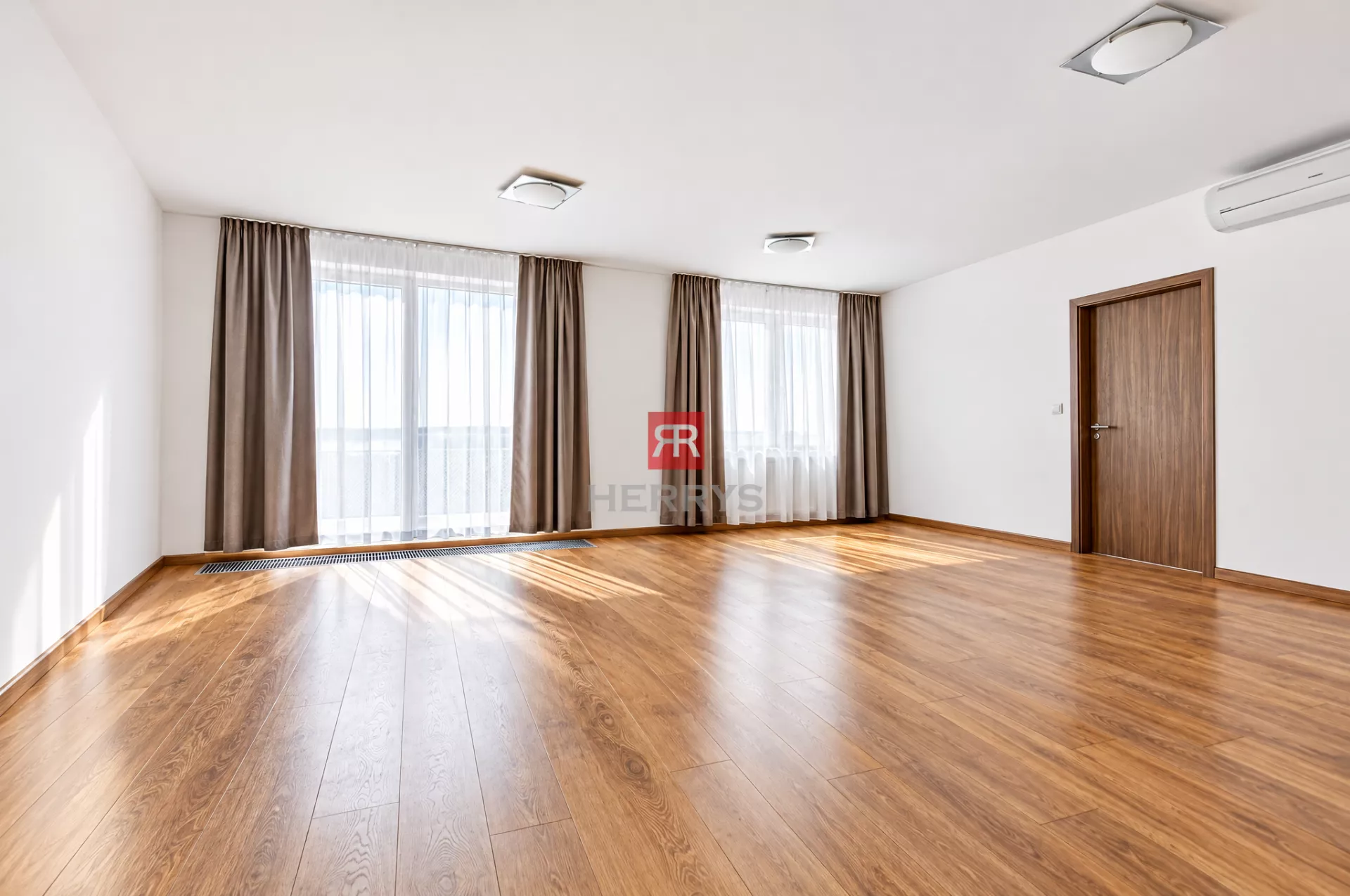 &nbsp;HERRYS - 3-bedroom flat for sale with a terrace and enchanting views of the Danube and Devín Castle | Dlhé diely