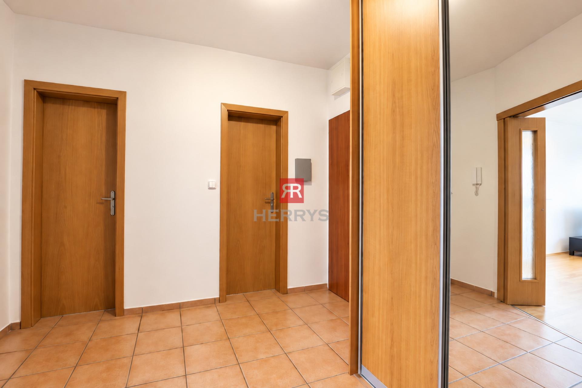 HERRYS - Spacious and practically designed 2-bedroom apartment for rent in Ružinov—Sv. Vincenta St.