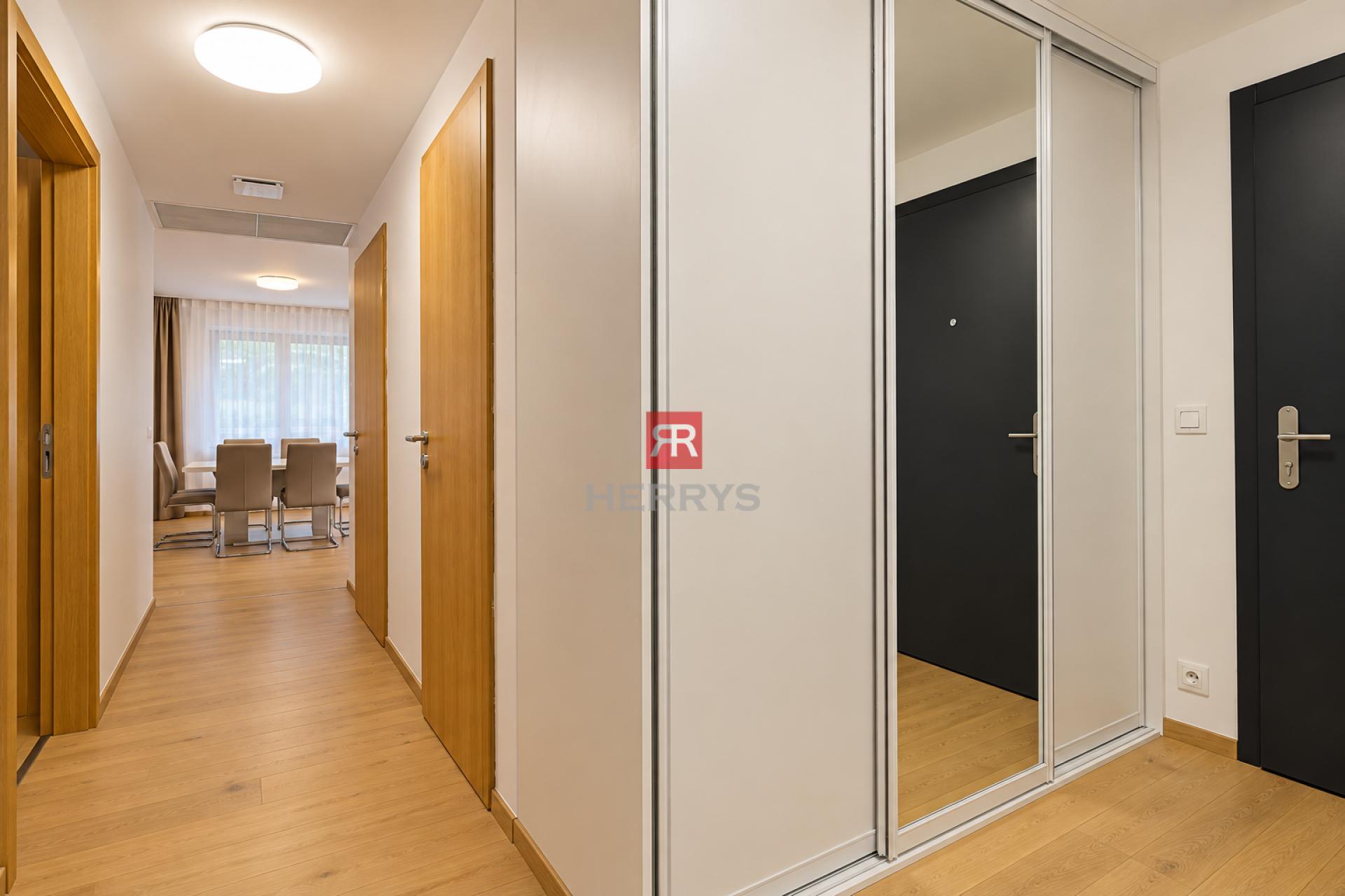 HERRYS - For rent a comfortable 3-room apartment in the Zuckermandel in the Old Town