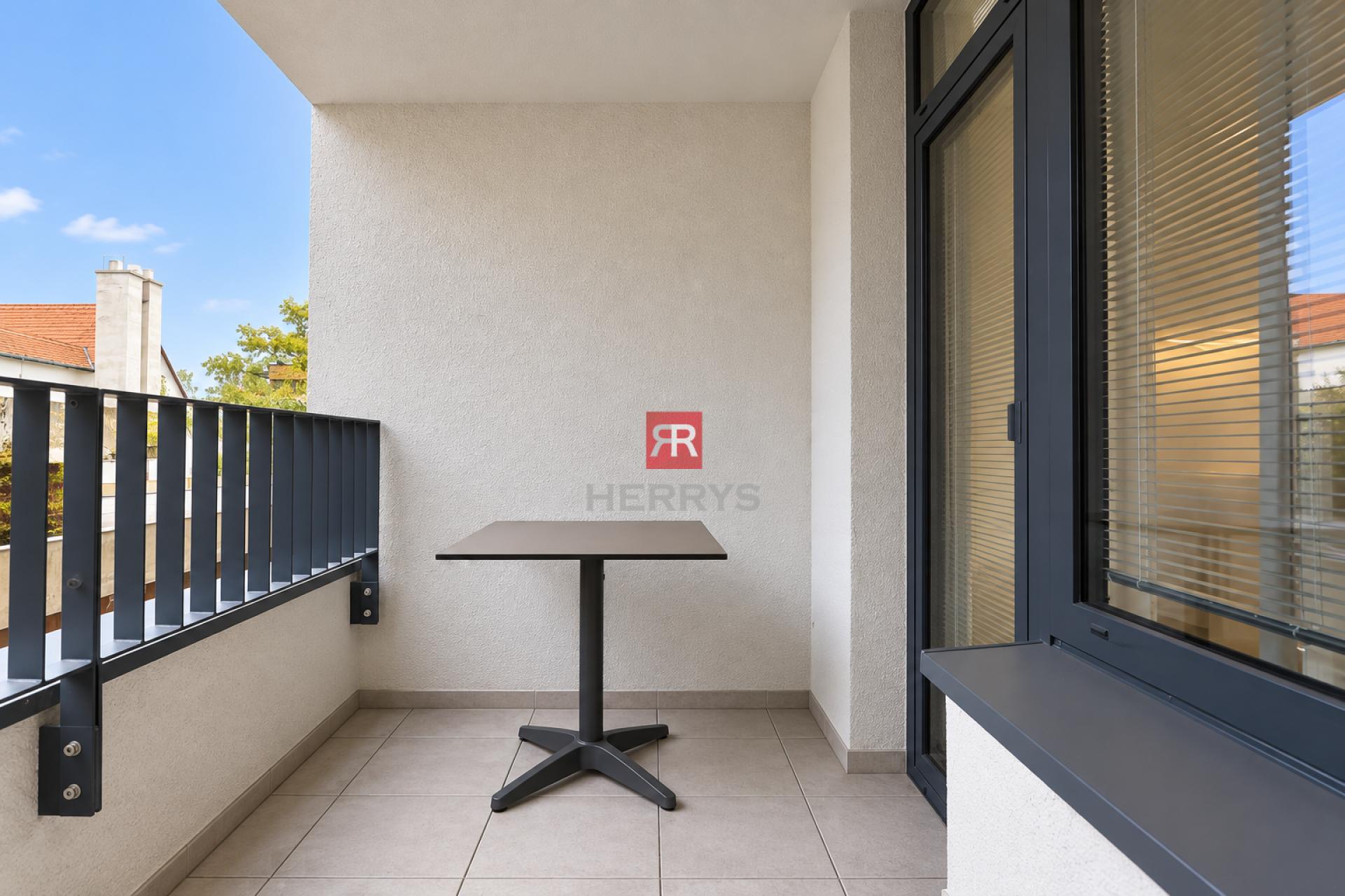 HERRYS - For rent a comfortable 3-room apartment in the Zuckermandel in the Old Town