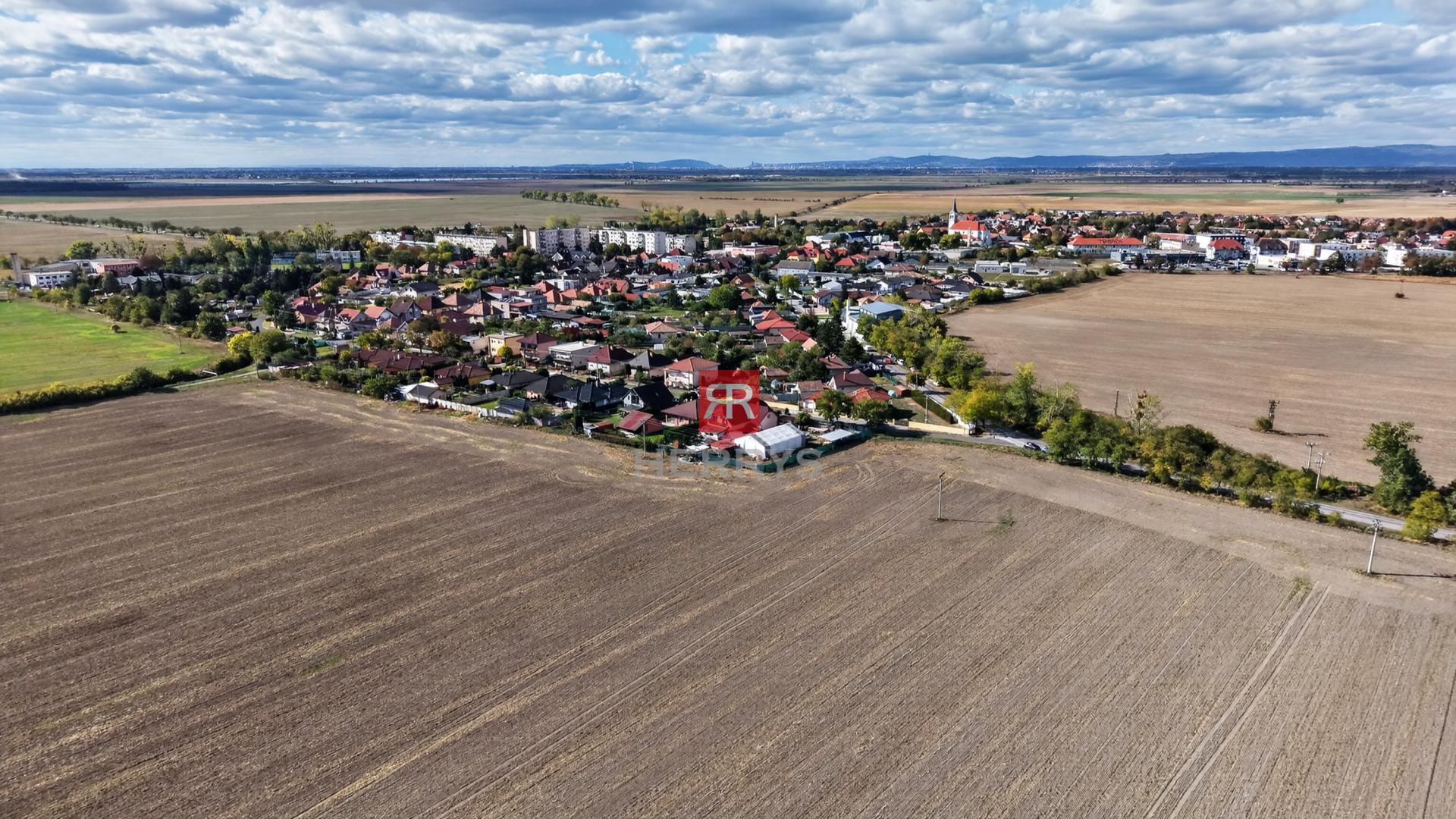 HERRYS - Exkluzívne na predaj výnimočný pozemok o výmere 15336 m2, Zlaté Klasy