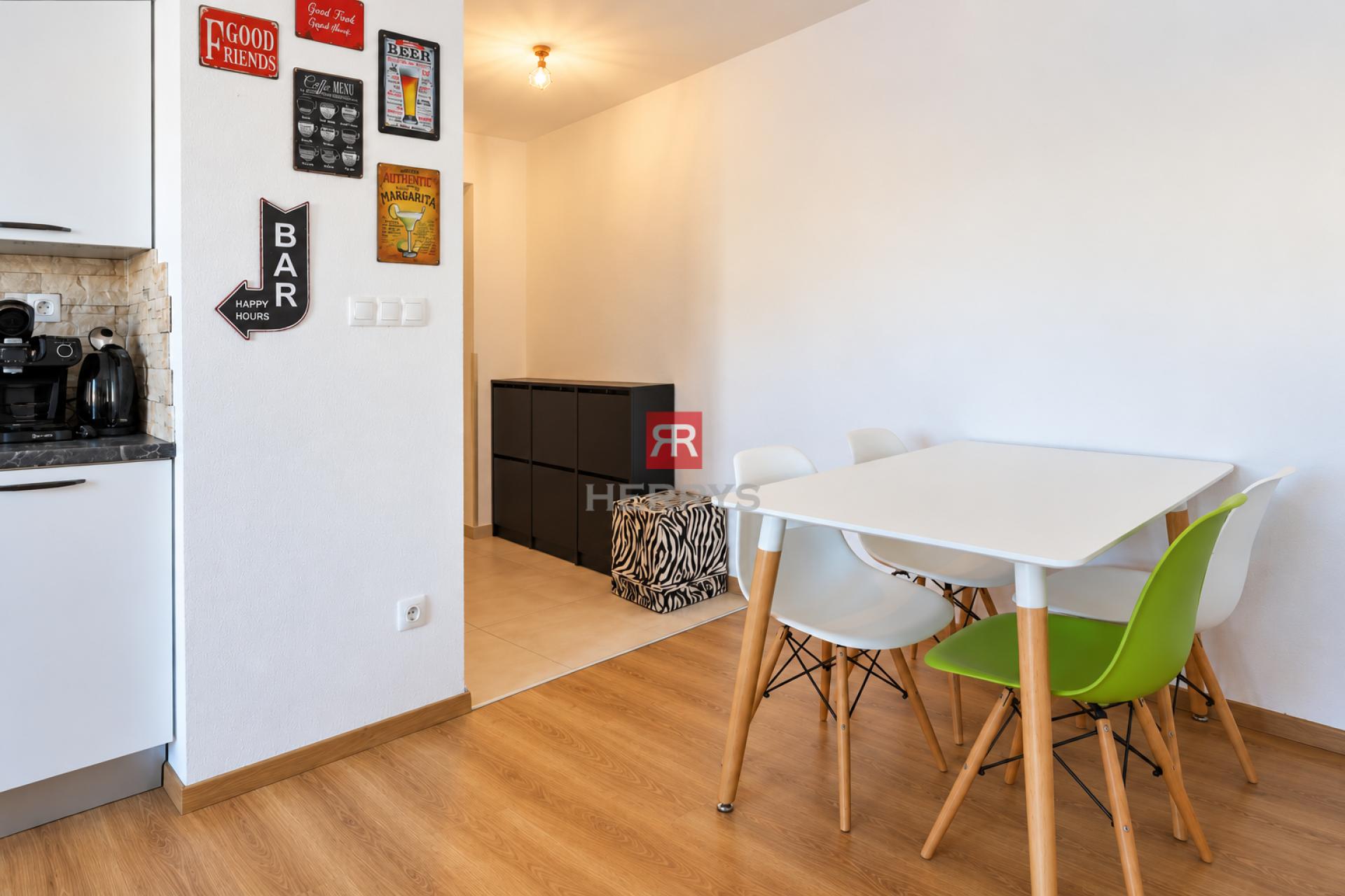 HERRYS – Comfortable Living in a Spacious 2-Bedroom Apartment with parking – Pet-Friendly