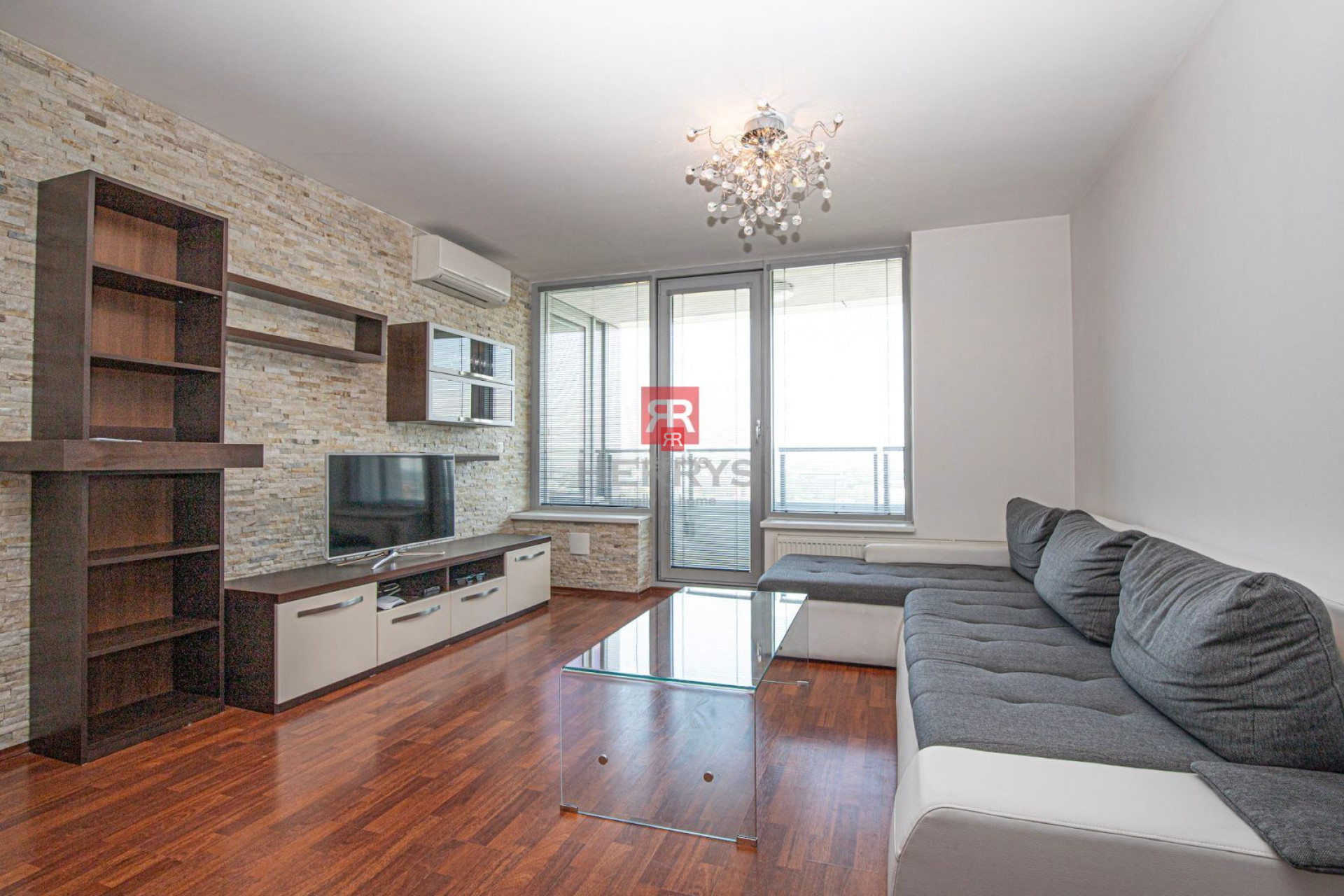 HERRYS - For rent 2 room apartment in project III Towers close to shopping mall Vivo and Kuchajda