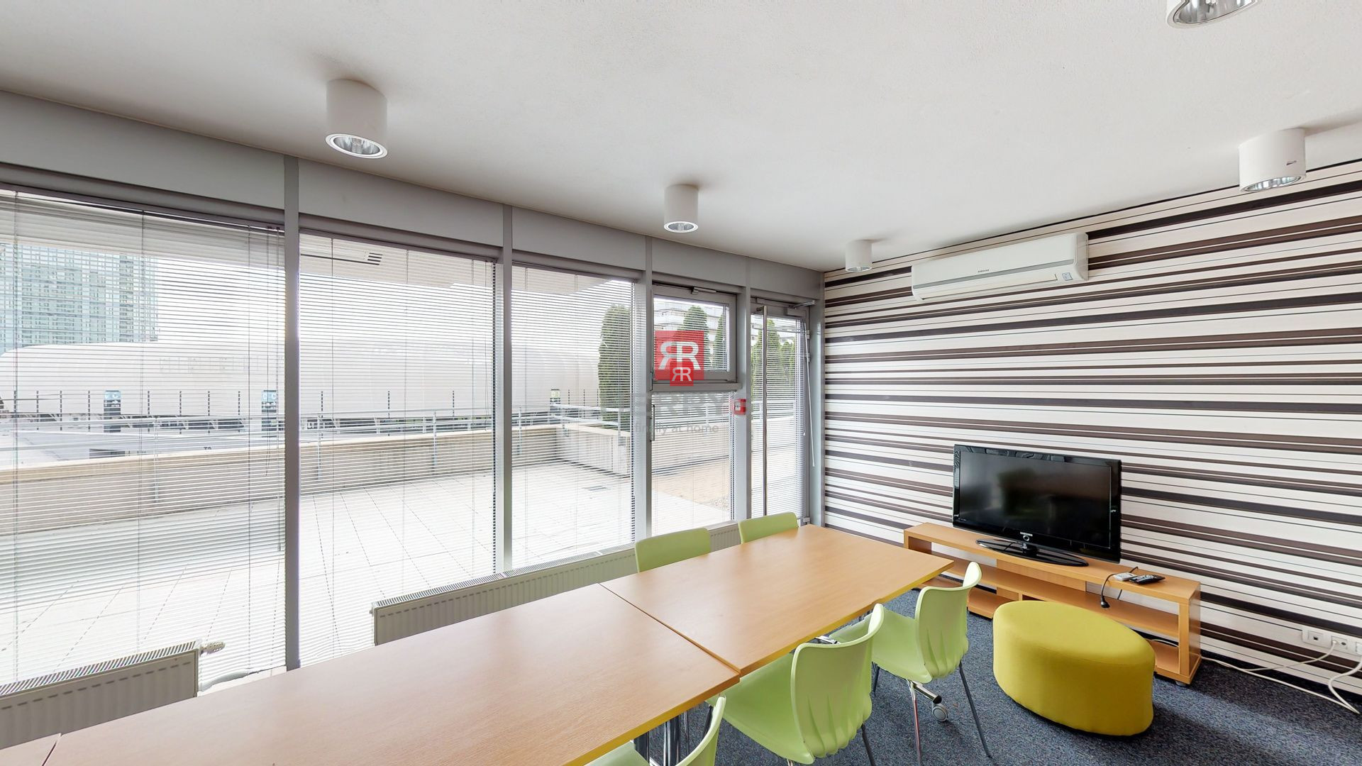 HERRYS - For rent 2 room apartment in project III Towers close to shopping mall Vivo and Kuchajda