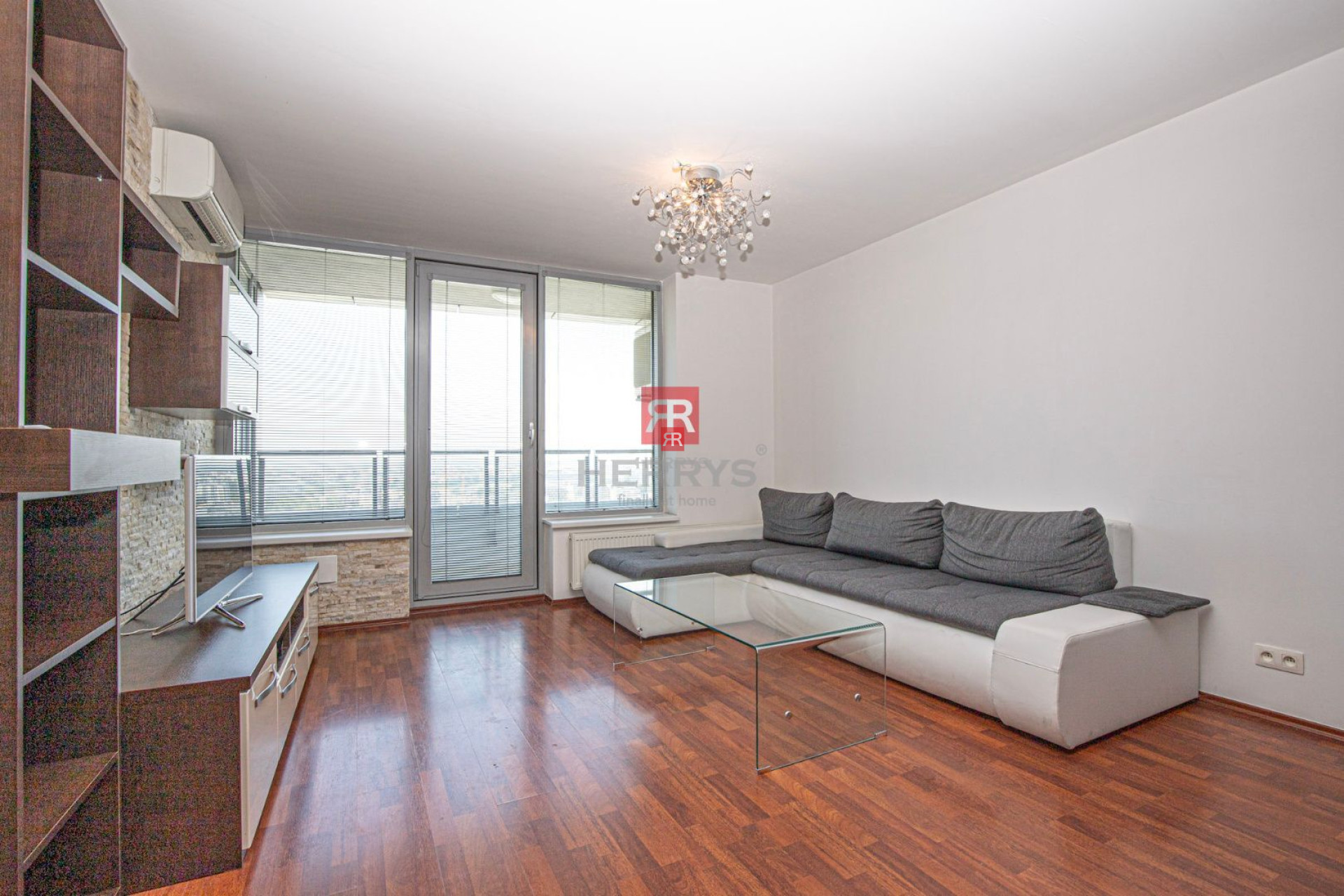 HERRYS - For rent 2 room apartment in project III Towers close to shopping mall Vivo and Kuchajda
