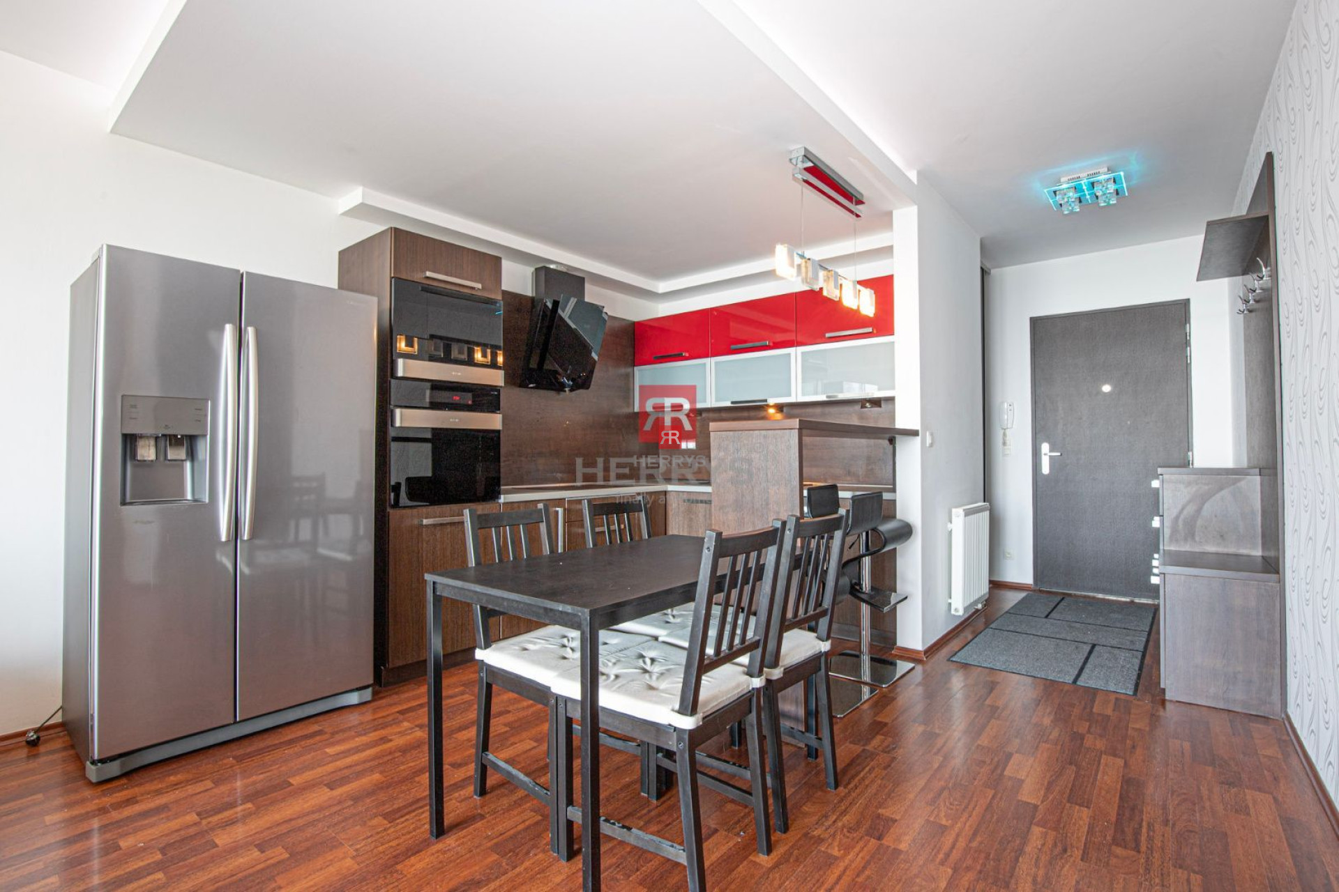 HERRYS - For rent 2 room apartment in project III Towers close to shopping mall Vivo and Kuchajda