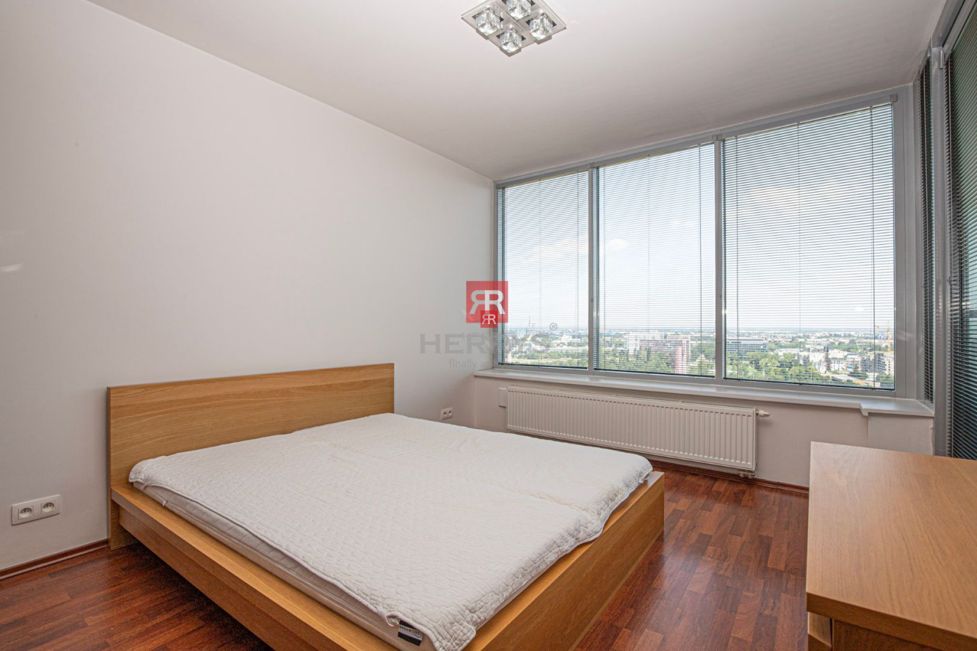 HERRYS - For rent 2 room apartment in project III Towers close to shopping mall Vivo and Kuchajda