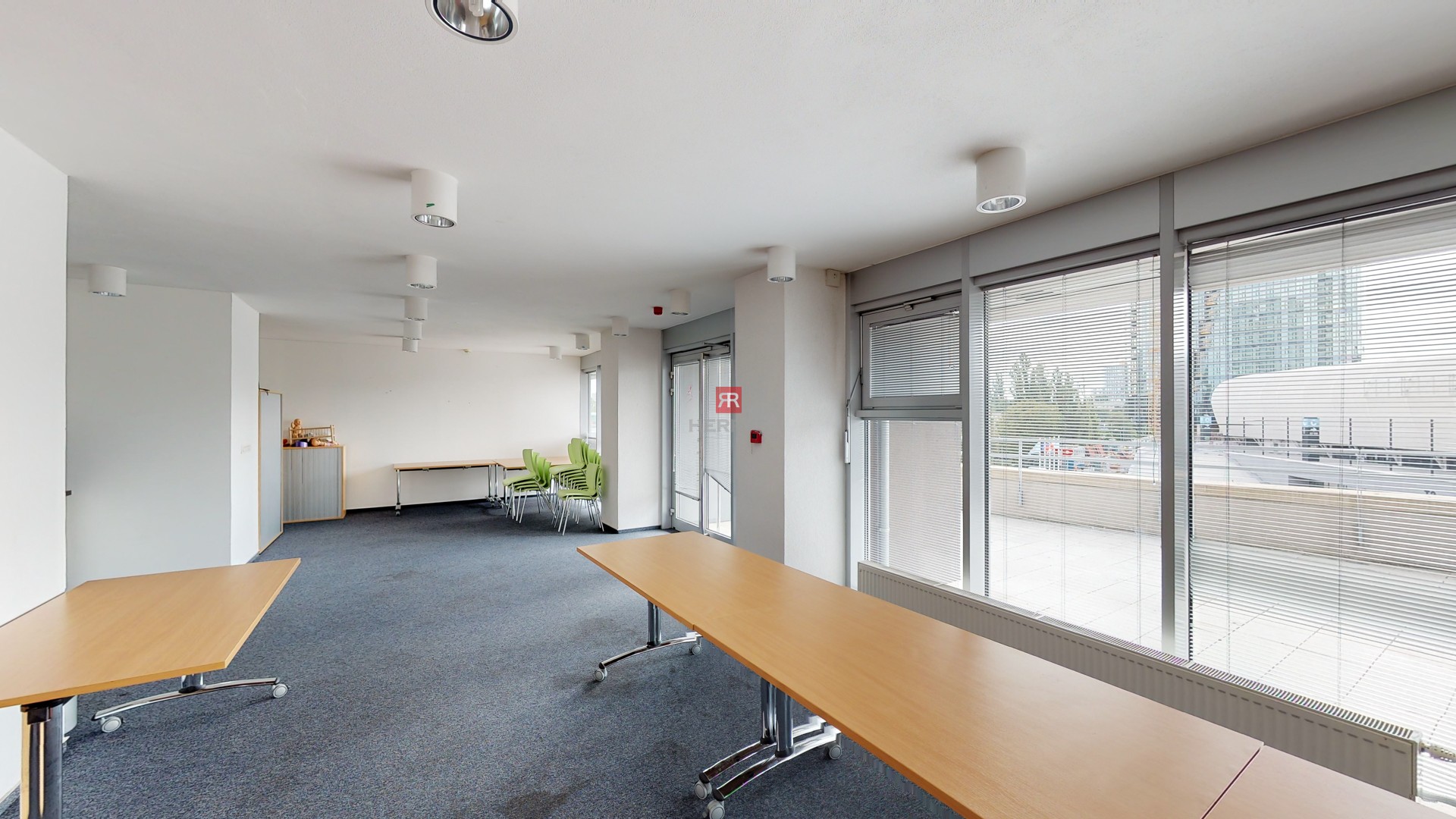 HERRYS - For rent spacious 2 room flat with garage parking place in project III Towers