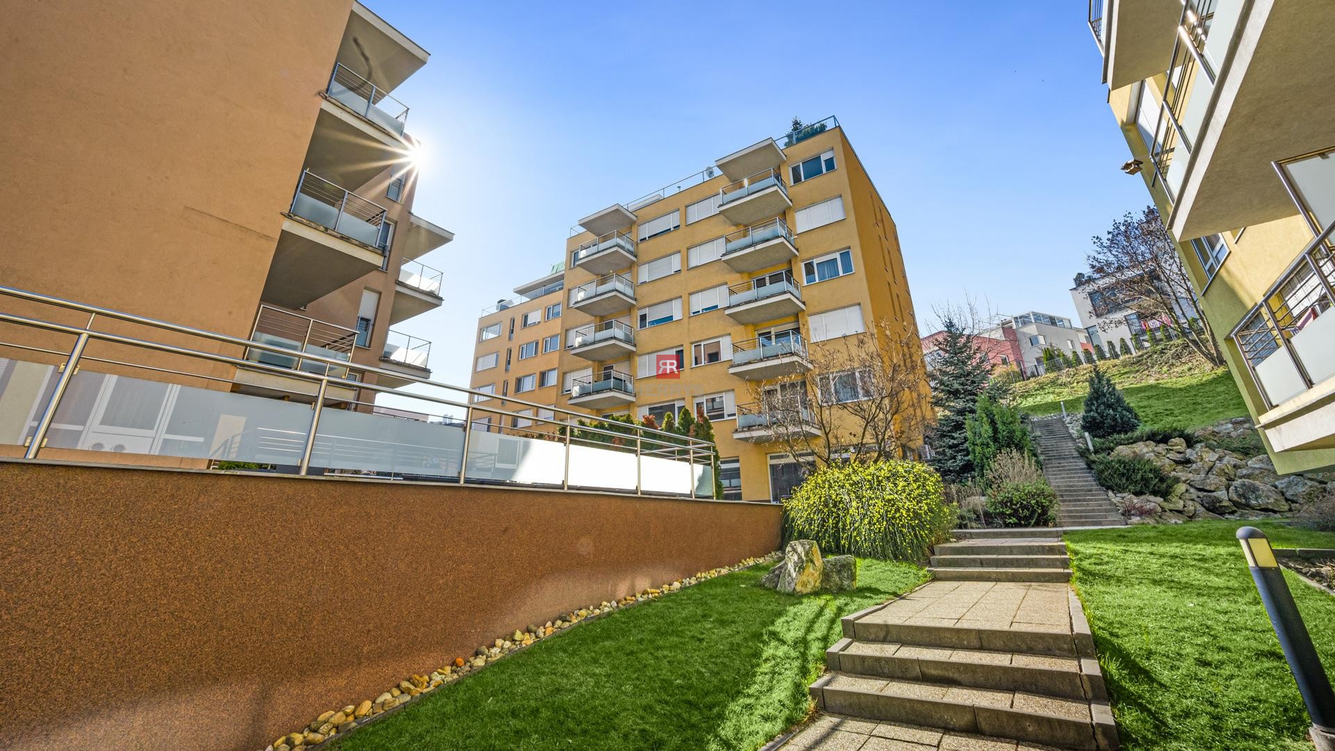 FOR RENT – spacious flat 85&nbsp;m2 with parking space, Tupeho street