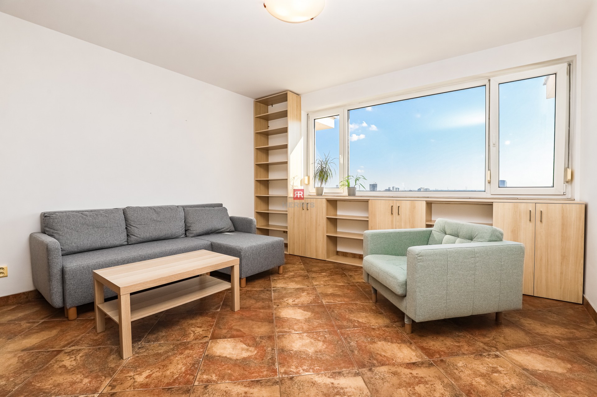 FOR RENT – spacious flat 85&nbsp;m2 with parking space, Tupeho street